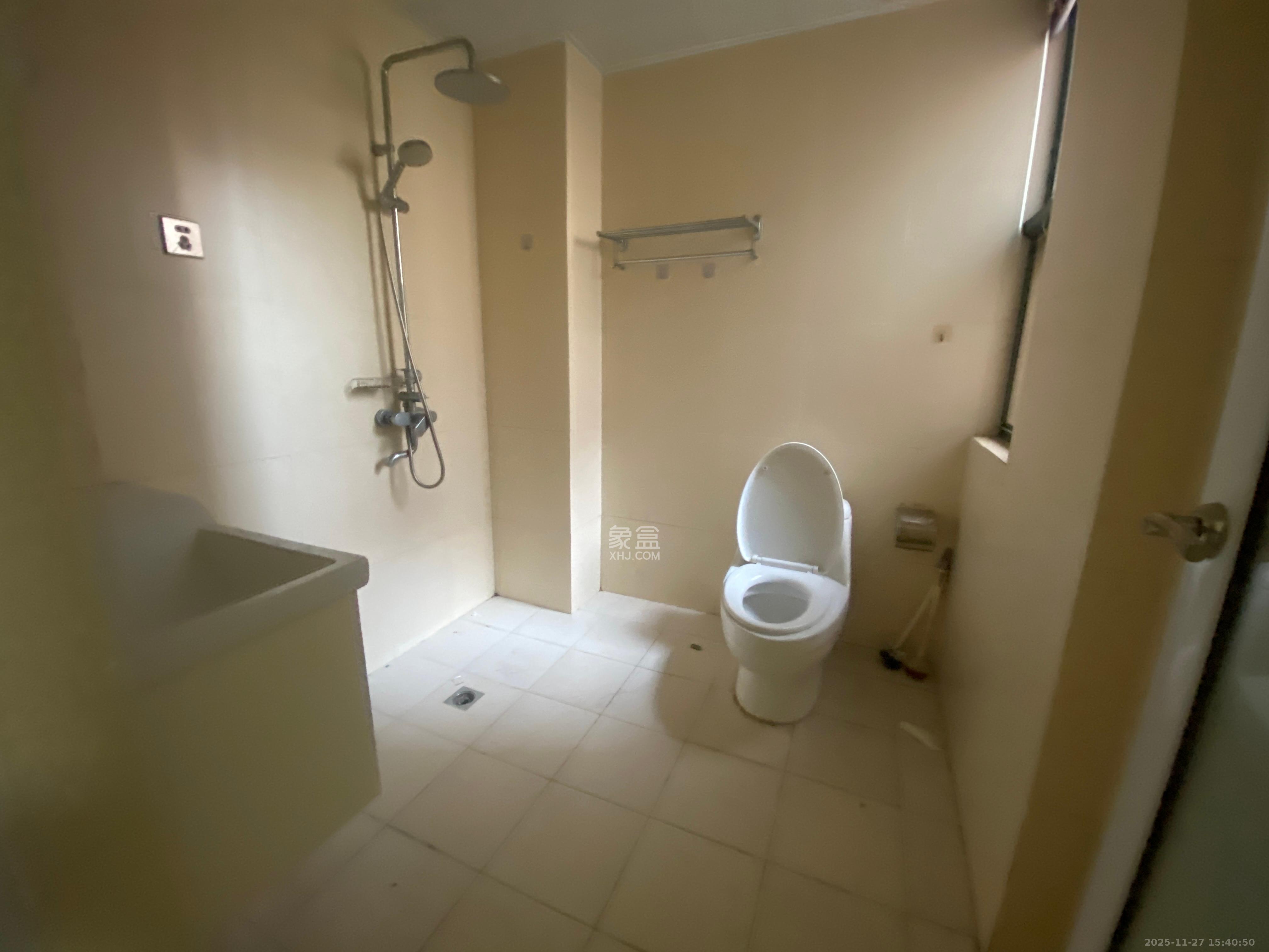 长沙欧洲城  3室2厅2卫    2800.0元/月室内图