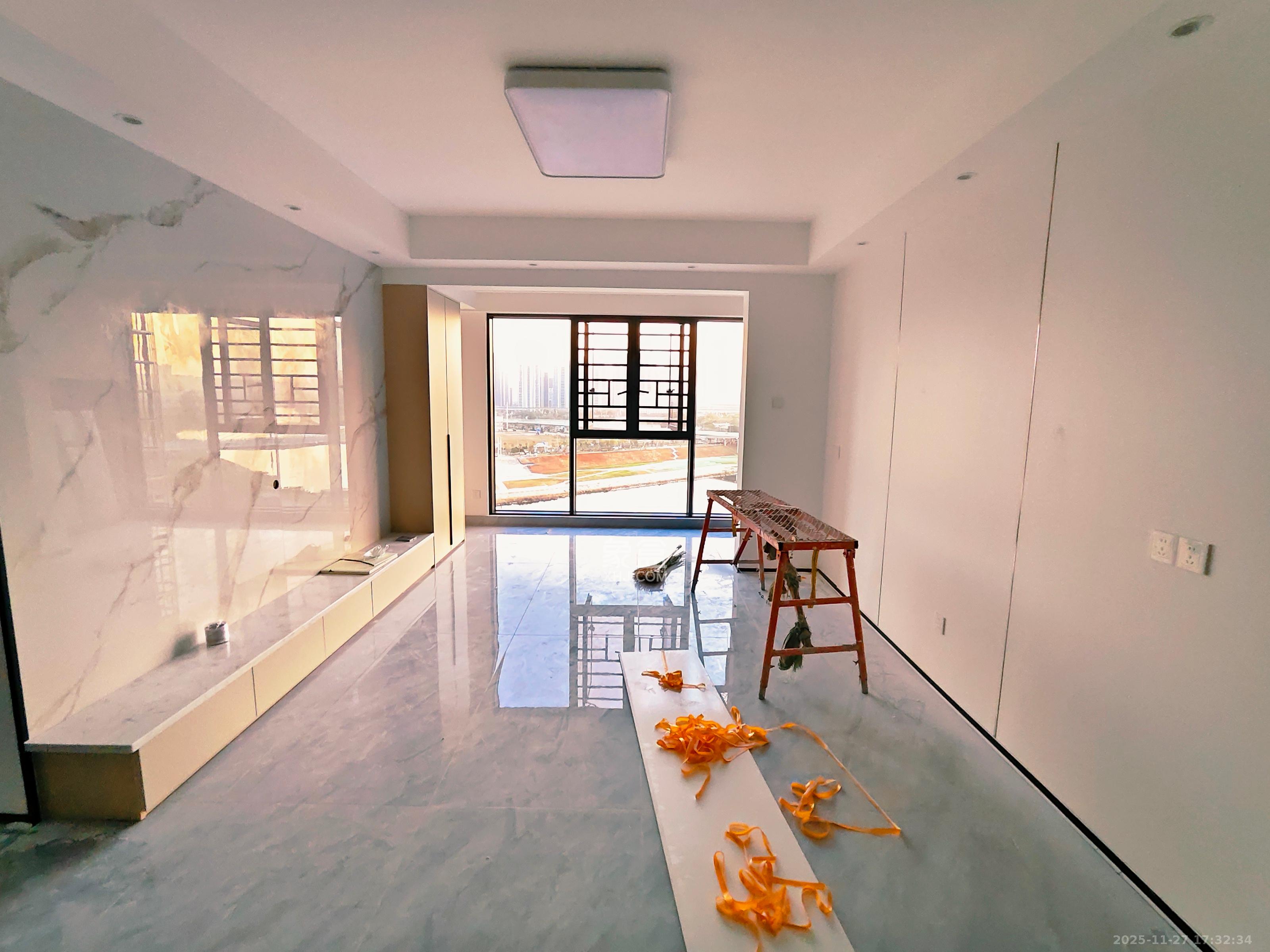 和景家园二期  2室2厅1卫    2000.0元/月