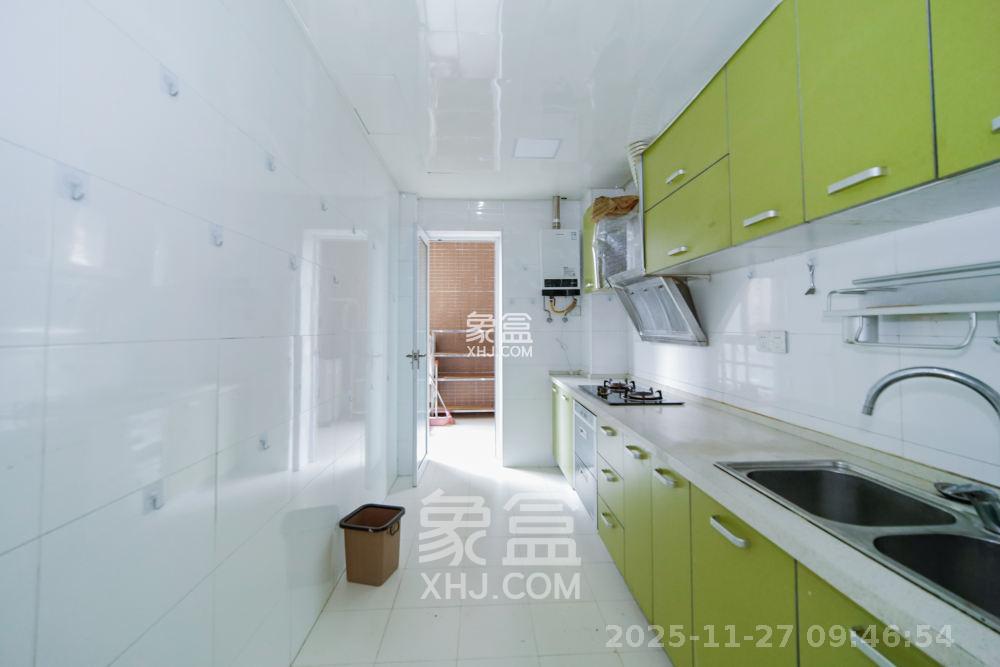 瑞都华庭(华庭美苑) 3室2厅2卫 2100.0元/月 瑞都华庭(华庭美苑) 3室2厅2卫 2100.0元/月室内图