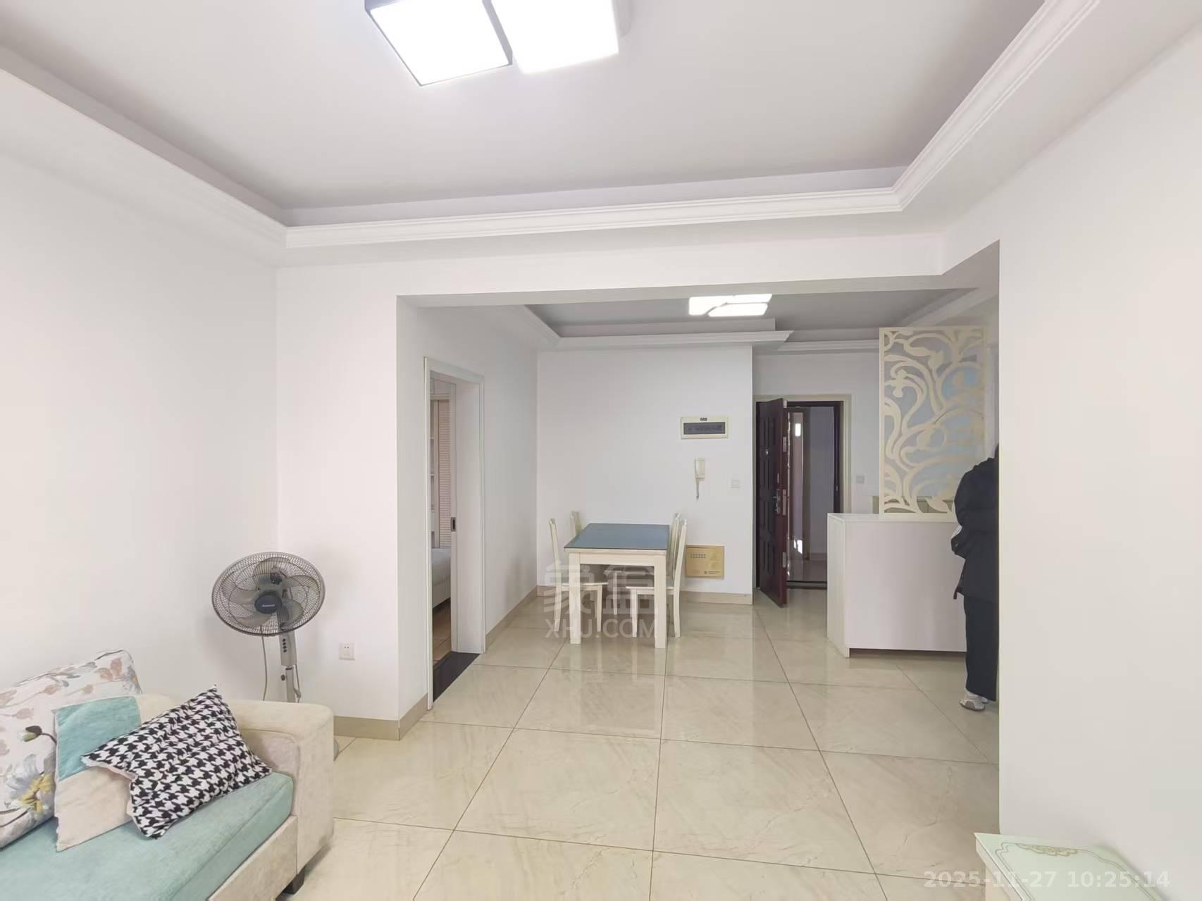 都市兰亭 2室2厅1卫 1400.0元/月 都市兰亭 2室2厅1卫 1400.0元/月室内图