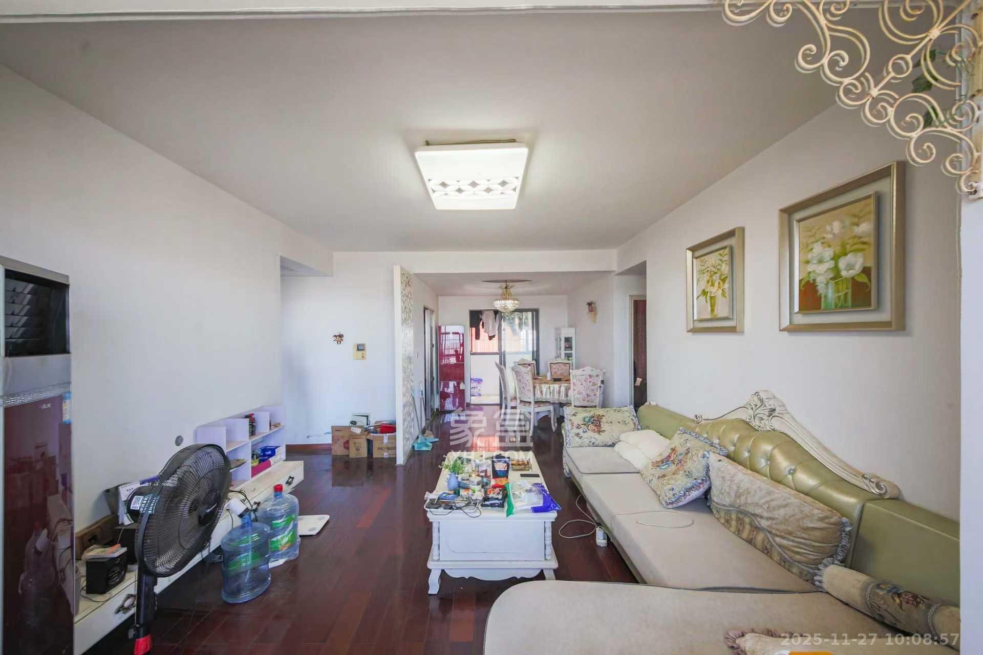 上海城小区 4室2厅2卫 2400.0元/月 上海城小区 4室2厅2卫 2400.0元/月室内图