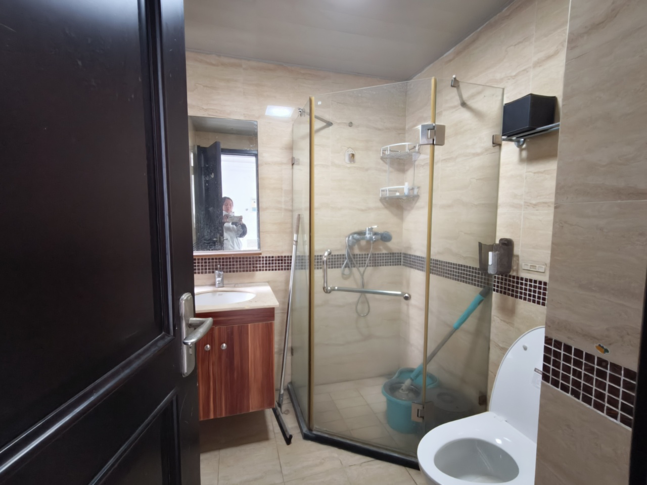 椰岛广场  2室2厅1卫    2700.0元/月室内图