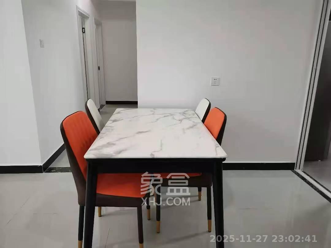 世茂铂翠湾四期（世茂悦享）  3室2厅1卫    2900.0元/月室内图