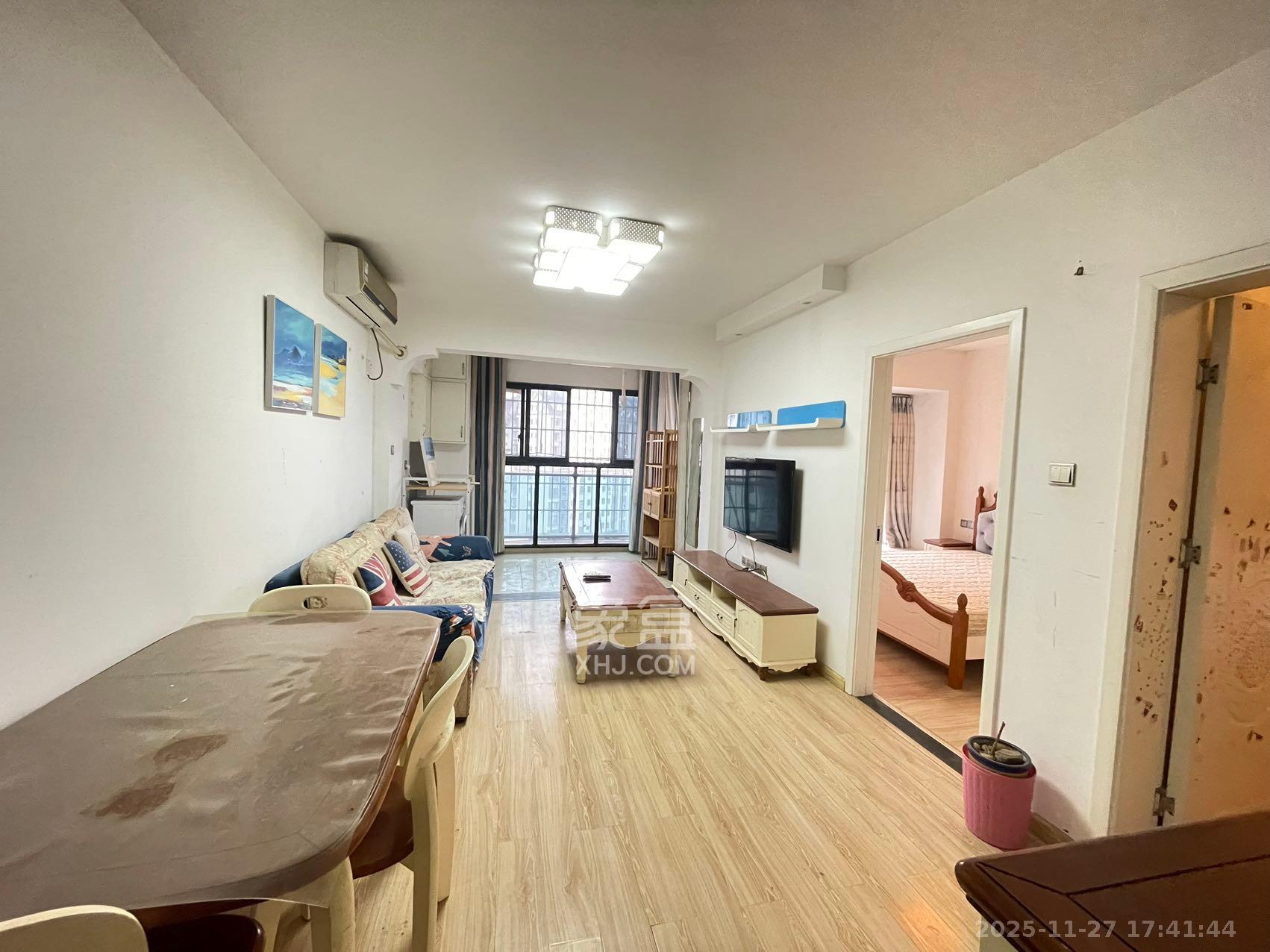 阿普阿布 2室2厅1卫 2200.0元/月 阿普阿布 2室2厅1卫 2200.0元/月室内图