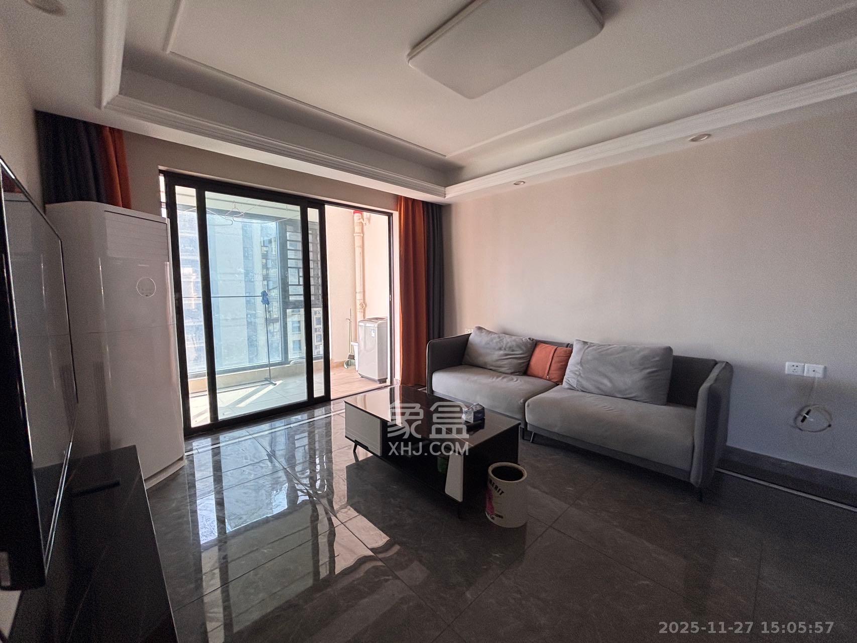 中海珑悦府  1室0厅0卫    3400.0元/月