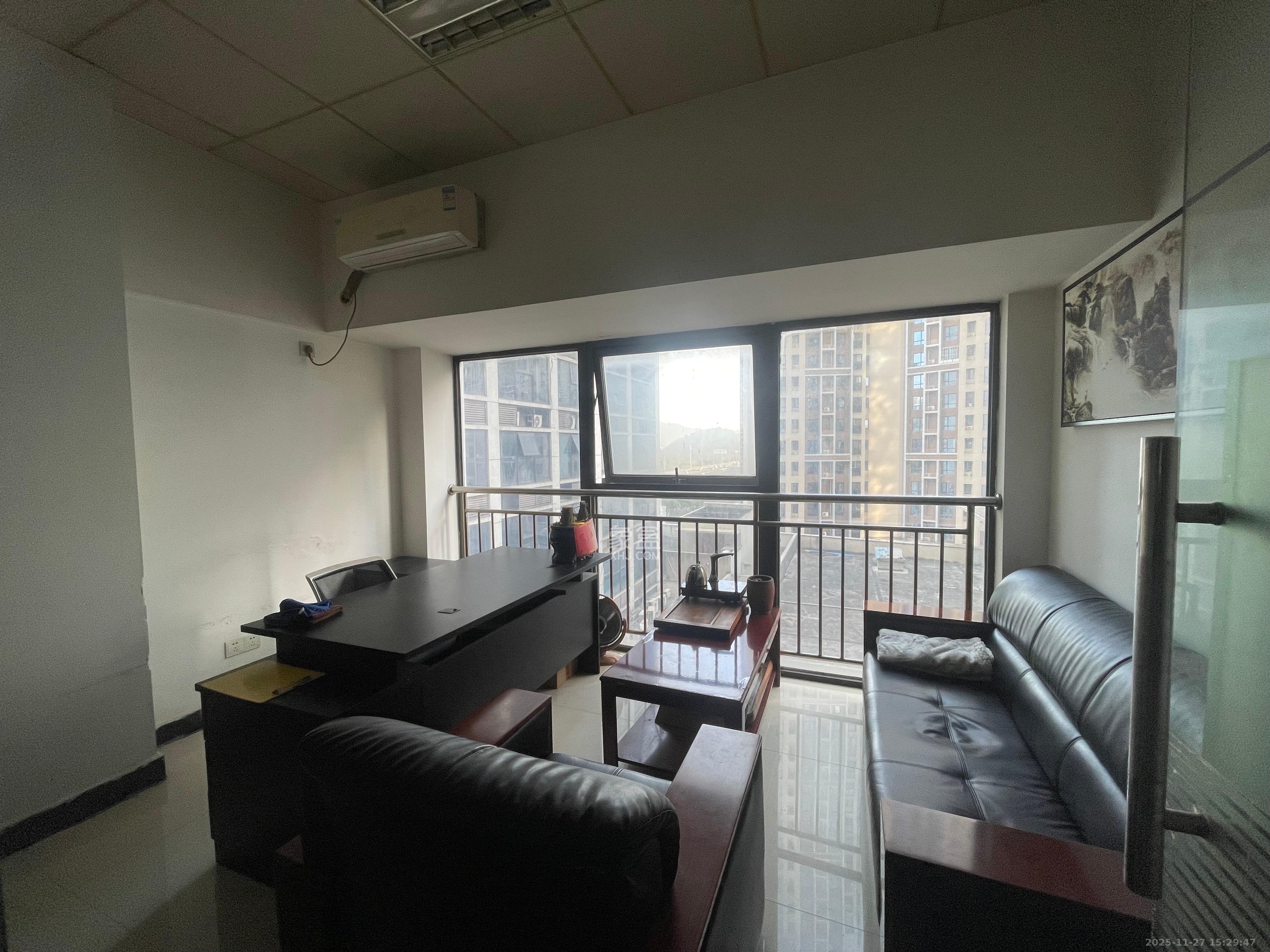 达美D6区   45.0㎡      3200.0元/月室内图