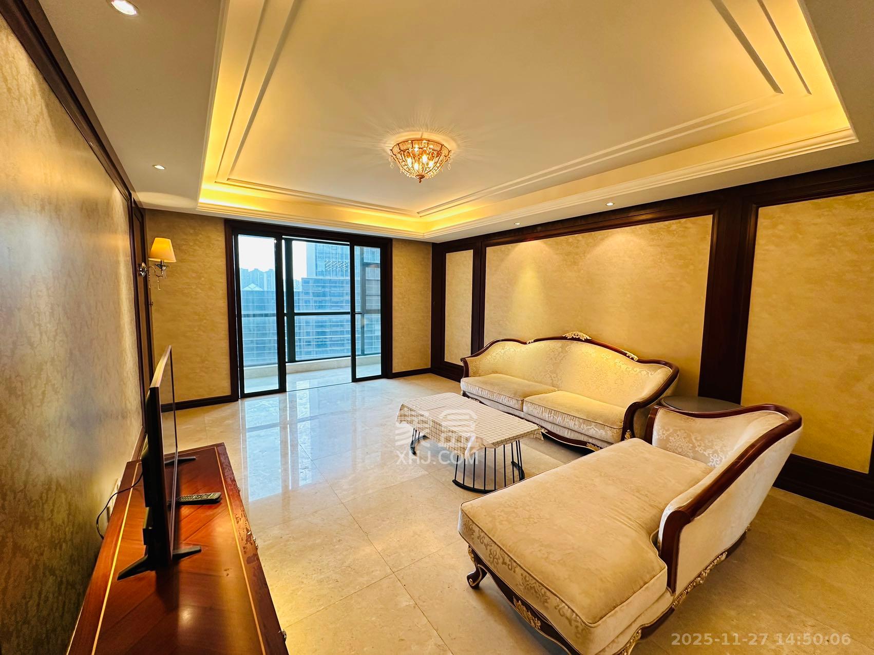 运达中央广场一、二期  3室2厅2卫    7200.0元/月