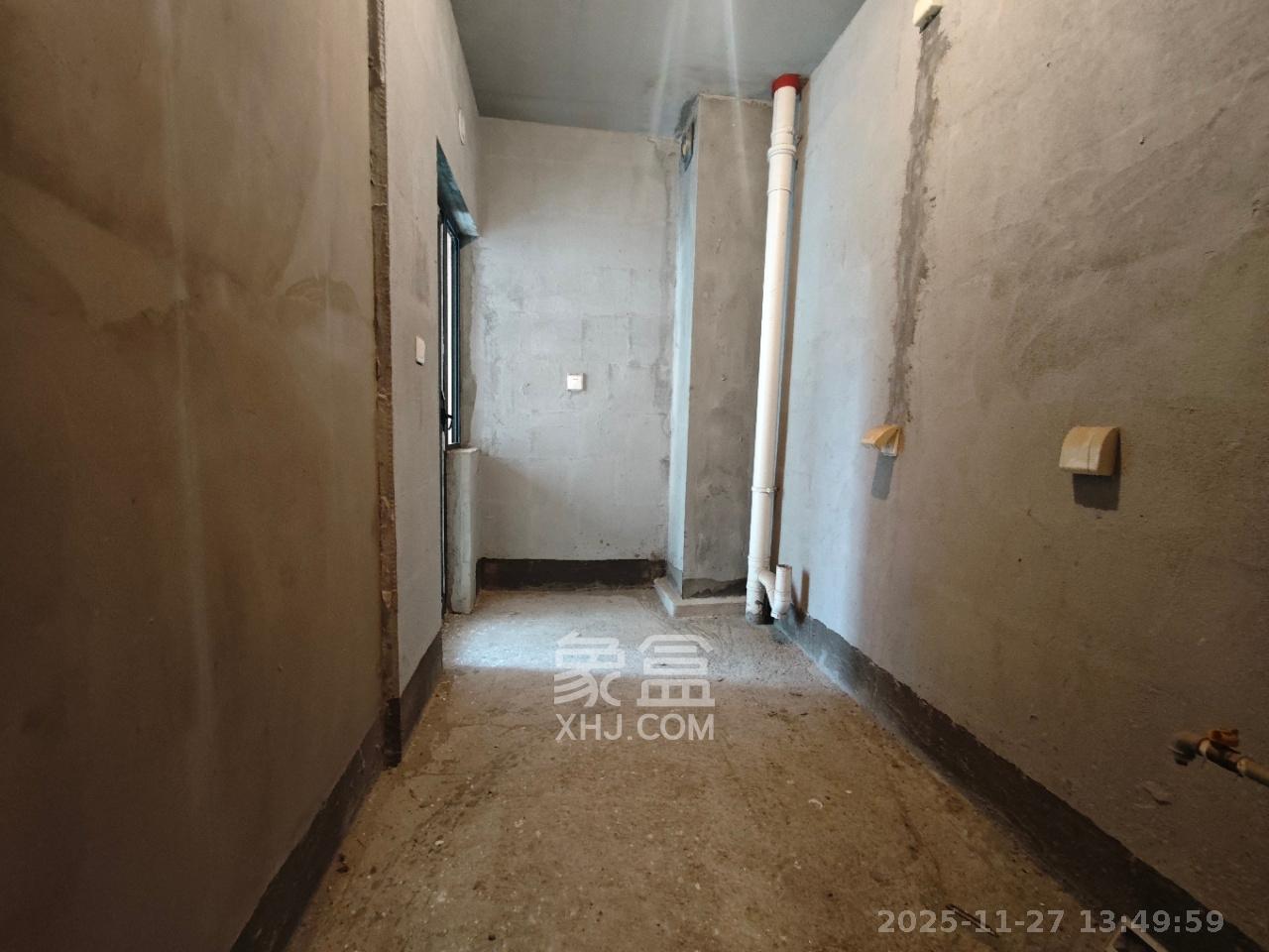 望远嘉苑  2室2厅1卫    2500.0元/月