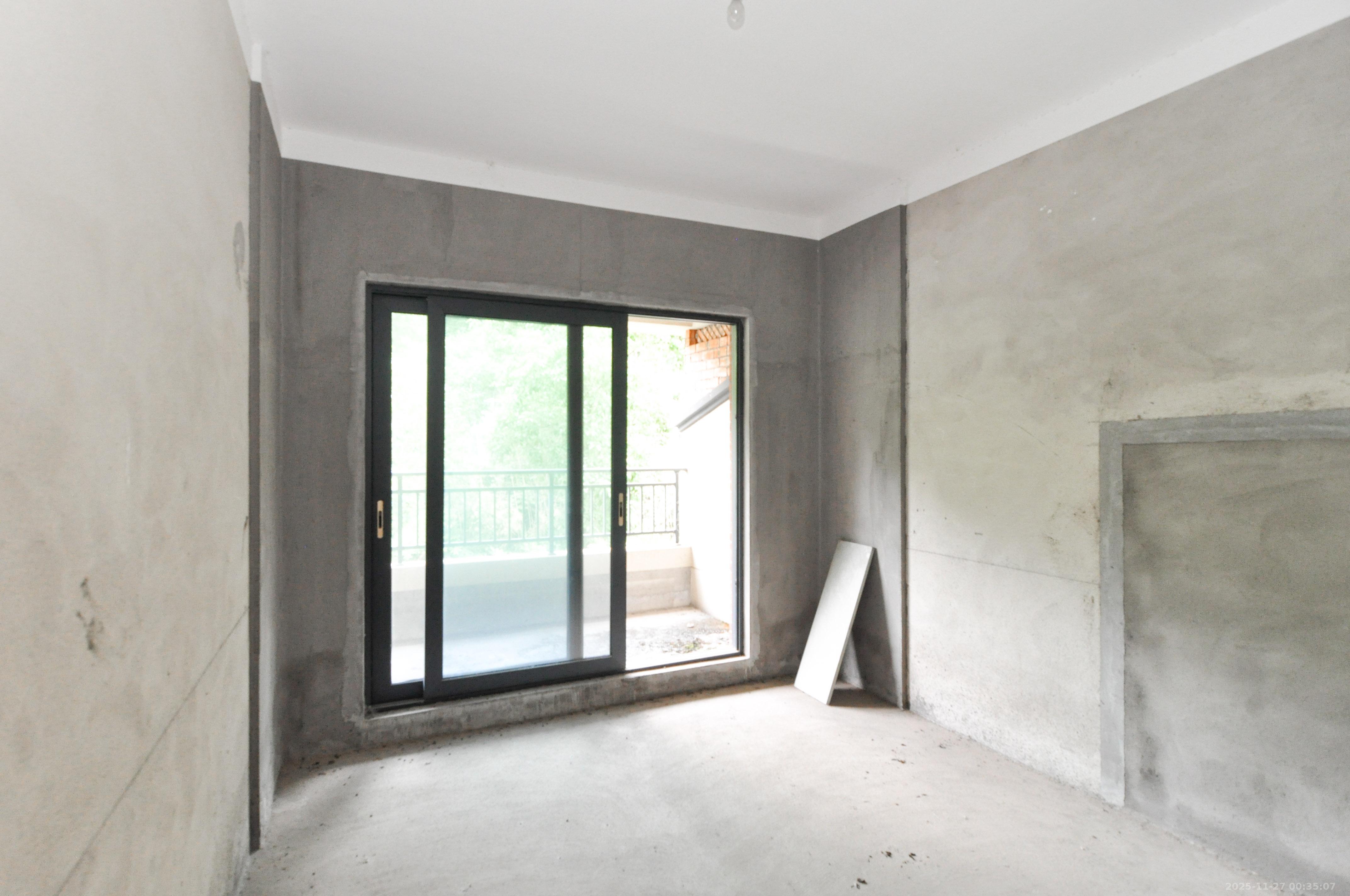 长房梅溪香山 6室2厅4卫 950.0万 长房梅溪香山 6室2厅4卫 950.0万其他