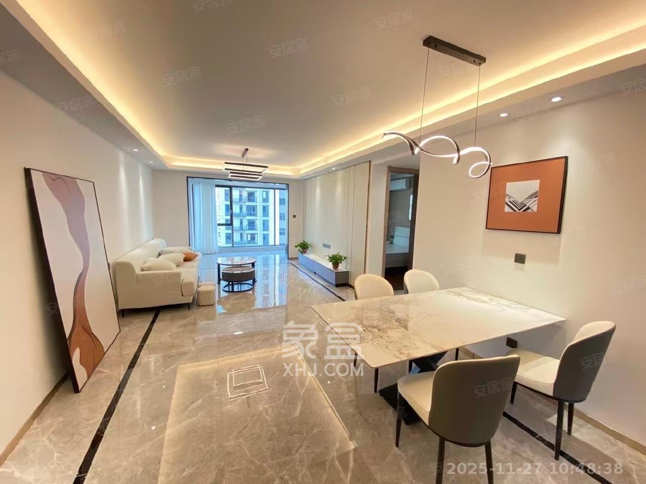 旭辉雨花郡 4室2厅2卫 4500.0元/月 旭辉雨花郡 4室2厅2卫 4500.0元/月室内图