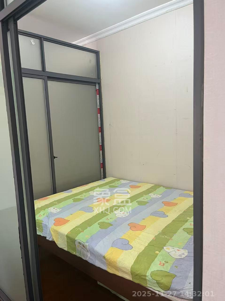 万科城市花园  3室2厅1卫    2200.0元/月室内图