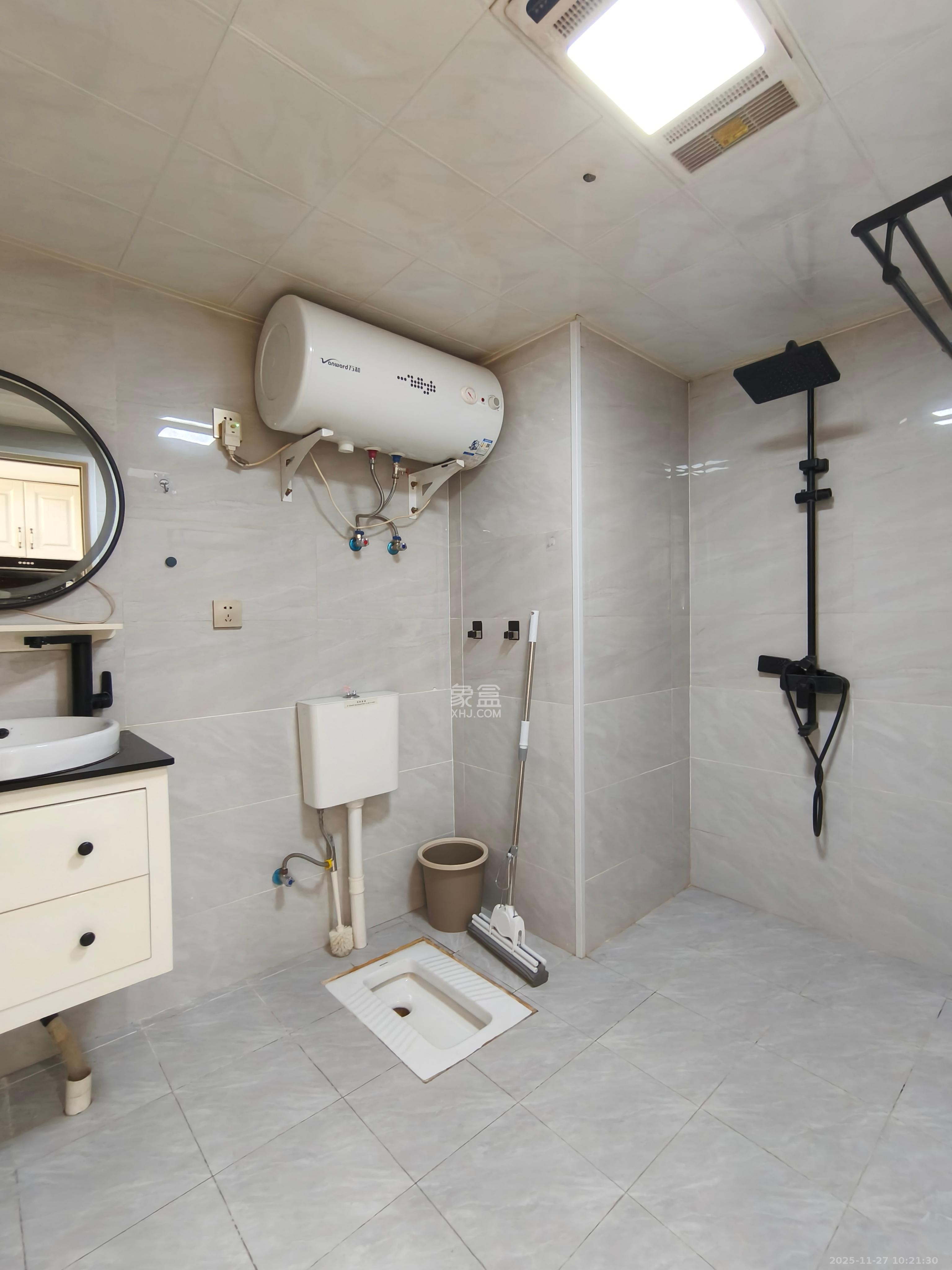 芙蓉万国城MOMA（卓越汇富苑）  1室1厅1卫    1500.0元/月室内图