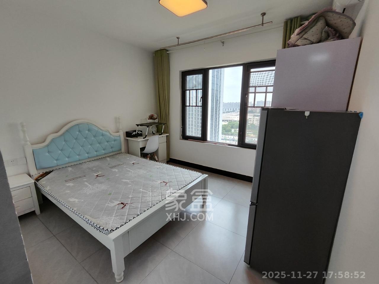 中海珑悦府  1室1厅1卫    1100.0元/月室内图