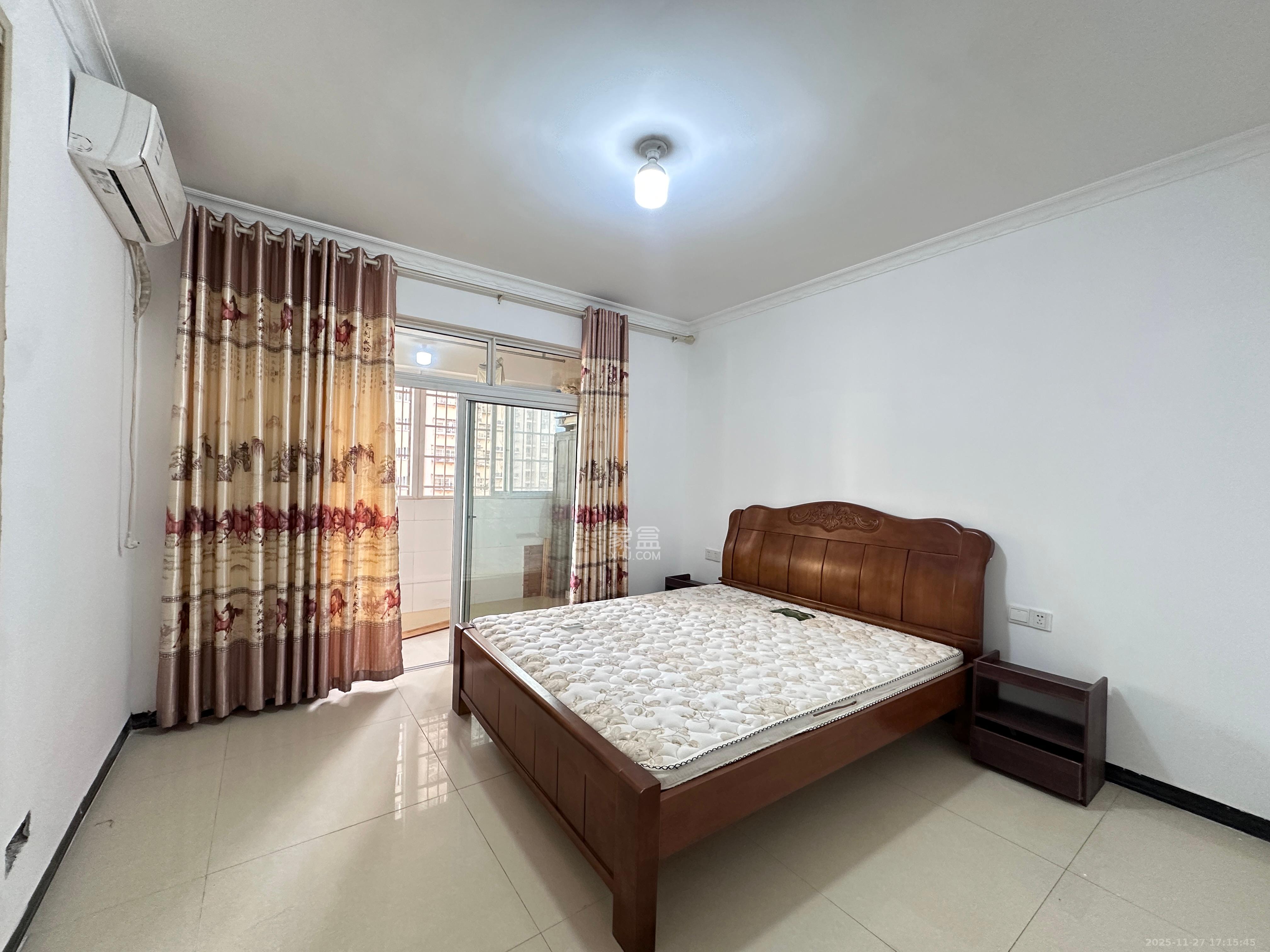 星城新宇黎锦苑  4室2厅1卫    2700.0元/月室内图