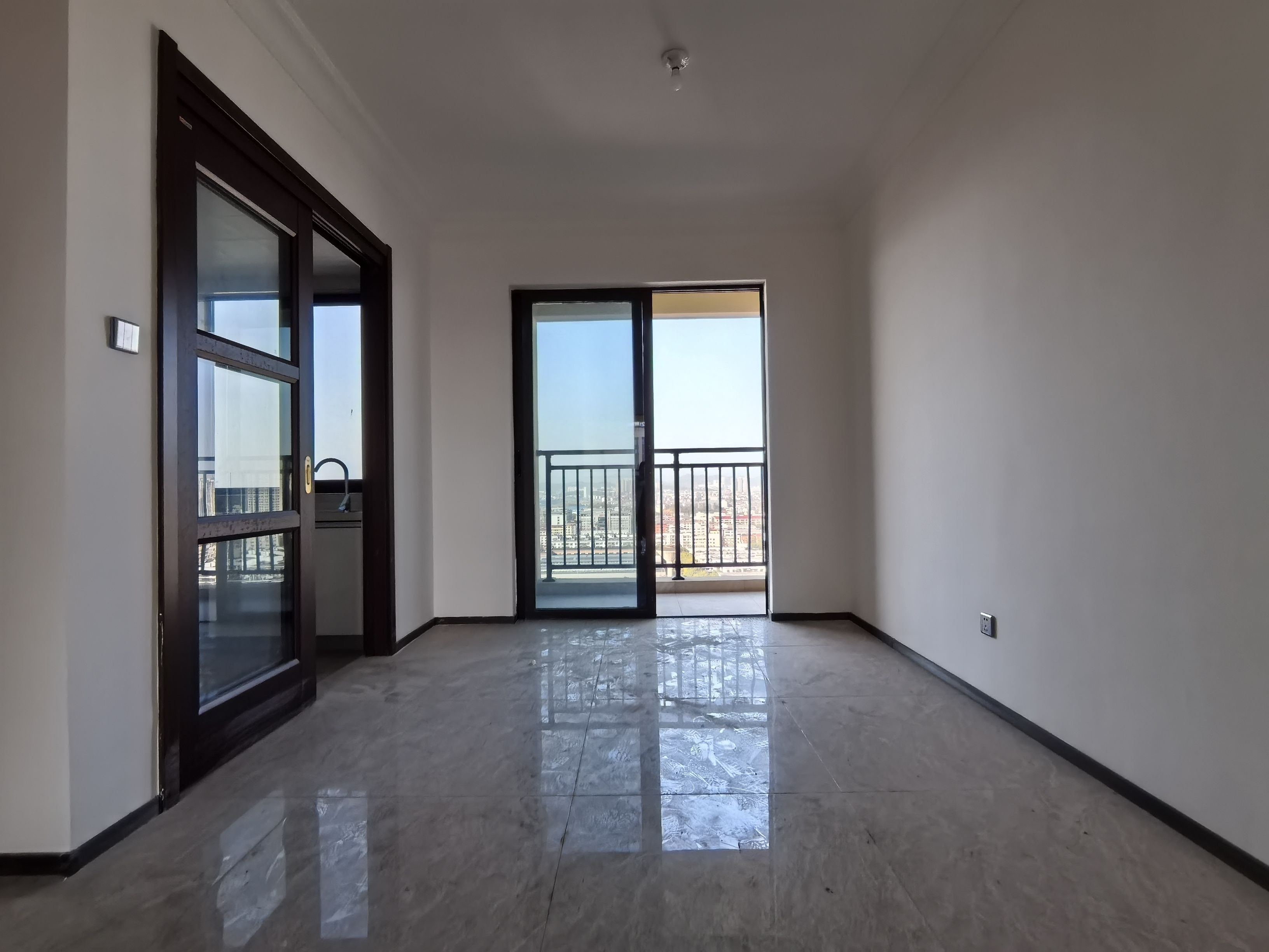 碧桂园.珺悦府 0室0厅0卫 78.0万 碧桂园.珺悦府 0室0厅0卫 78.0万客厅