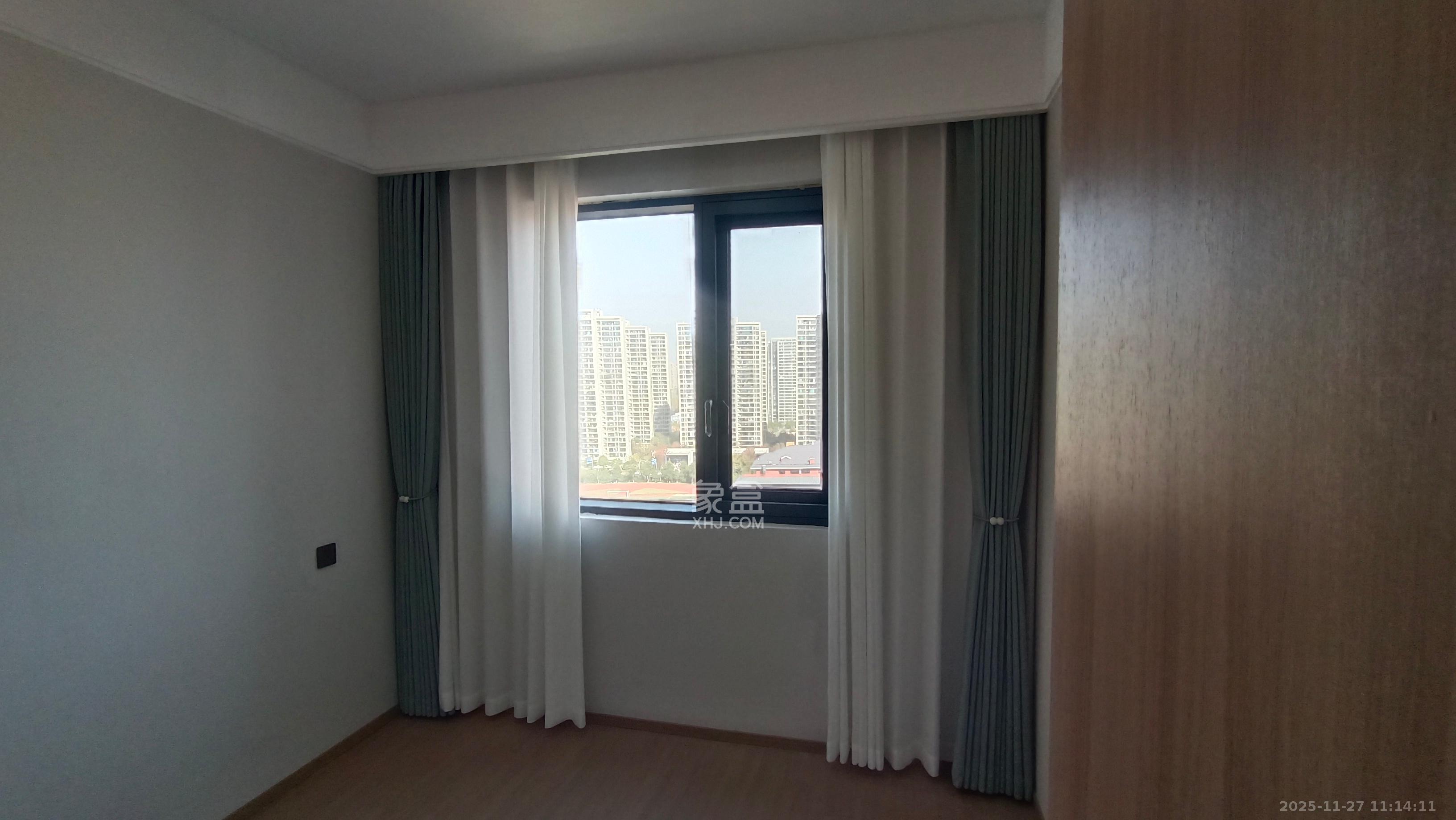 华润凯旋门二期  4室2厅2卫    5000.0元/月室内图