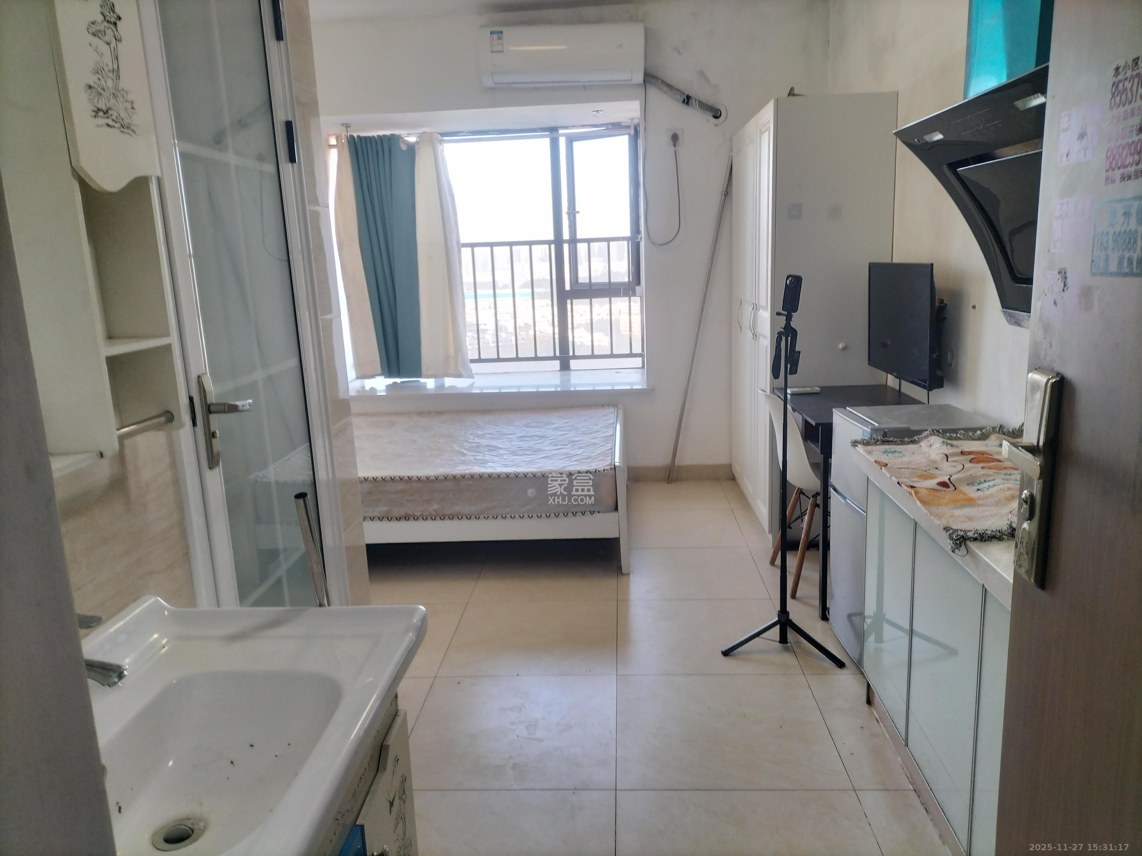 好莱城（弘德西街）  1室1厅1卫    1000.0元/月室内图