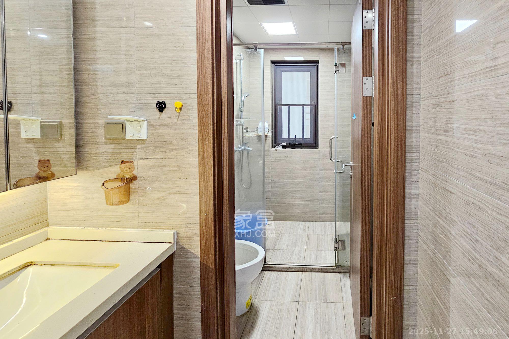 阳光城尚东湾蜜桃园  2室2厅1卫    2100.0元/月室内图