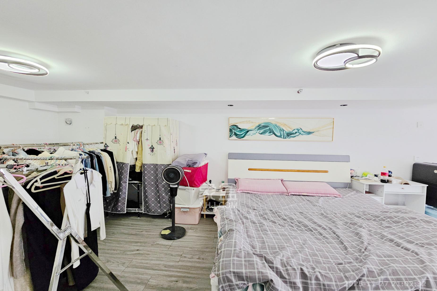 明昇壹城(明昇时代广场)三期 1室1厅1卫 52.0万 明昇壹城(明昇时代广场)三期 1室1厅1卫 52.0万卧室