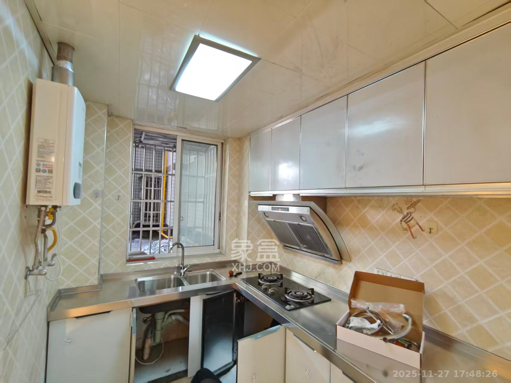 南铁佳苑  2室1厅1卫    2200.0元/月室内图