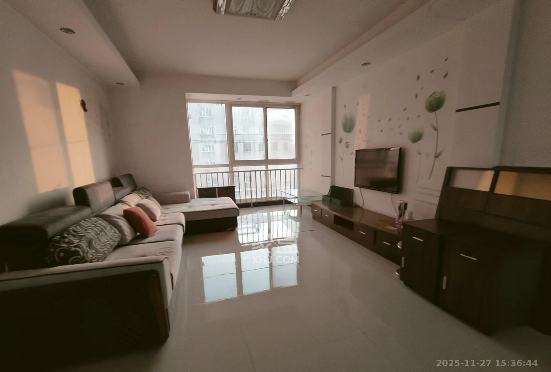 筑梦园  3室2厅1卫    2000.0元/月室内图