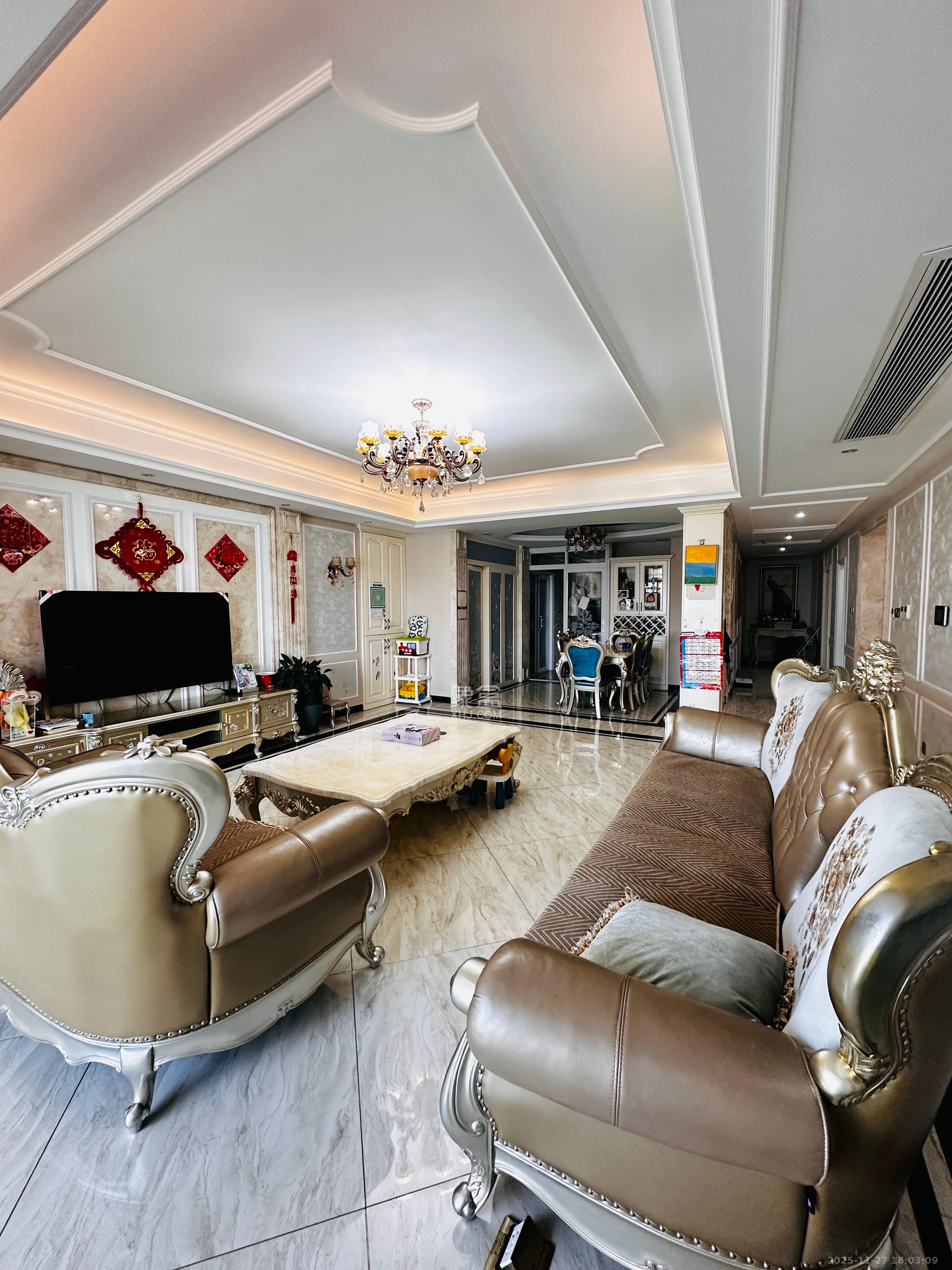 北辰定江洋  3室2厅2卫    8800.0元/月室内图1