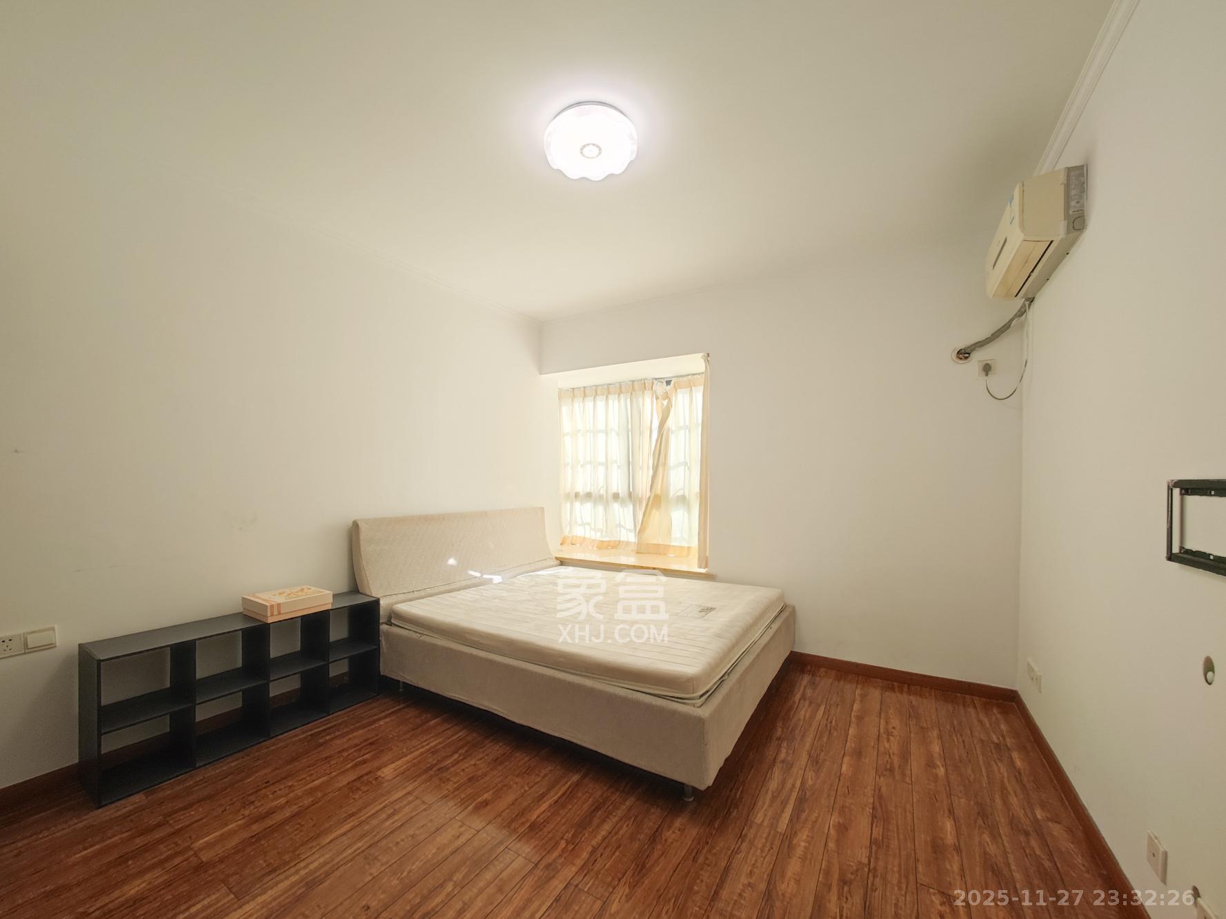 天赐良园 3室2厅2卫 95.0万 天赐良园 3室2厅2卫 95.0万卧室