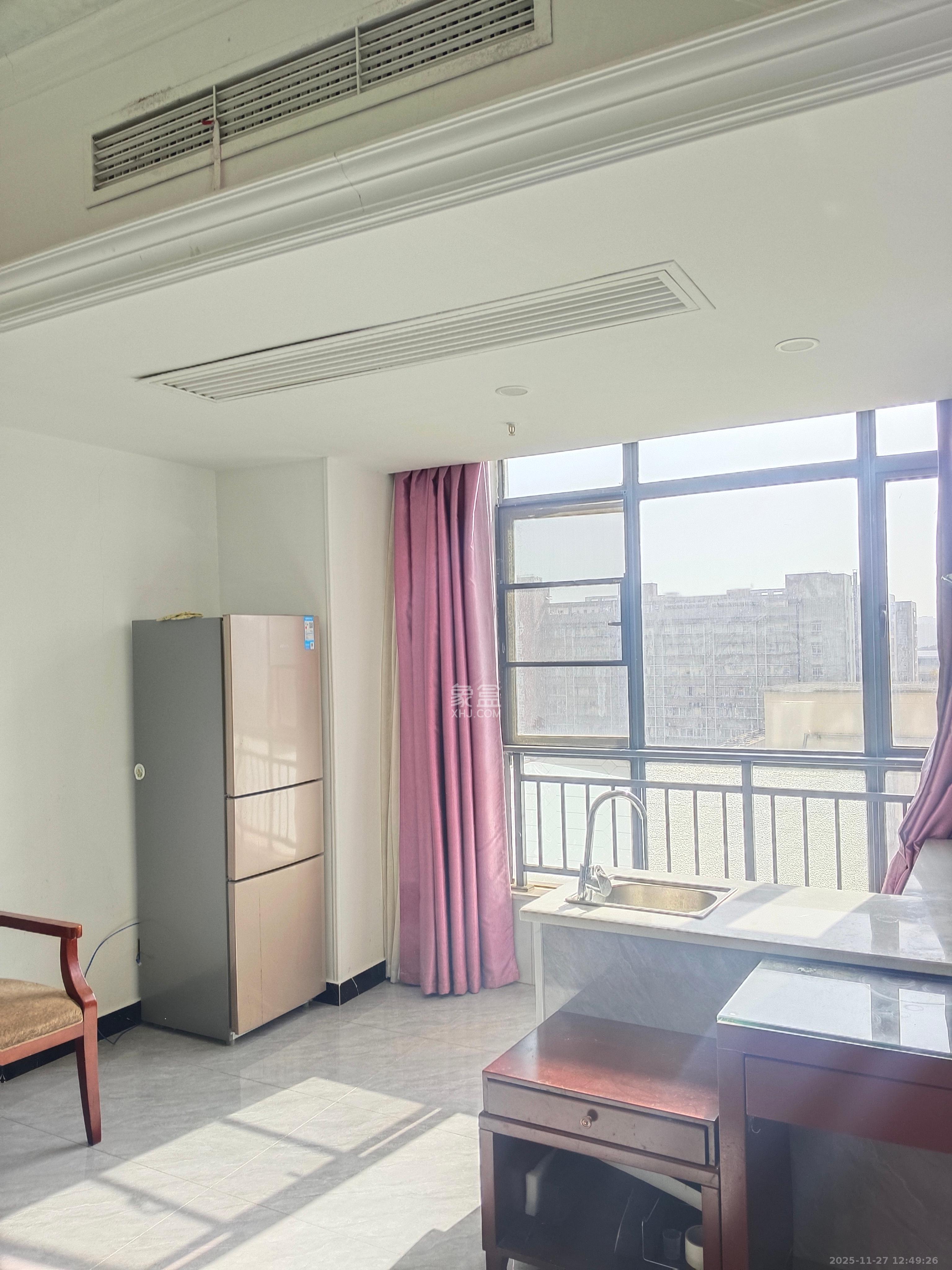 保利麓谷林语I区   53.72㎡      1680.0元/月室内图