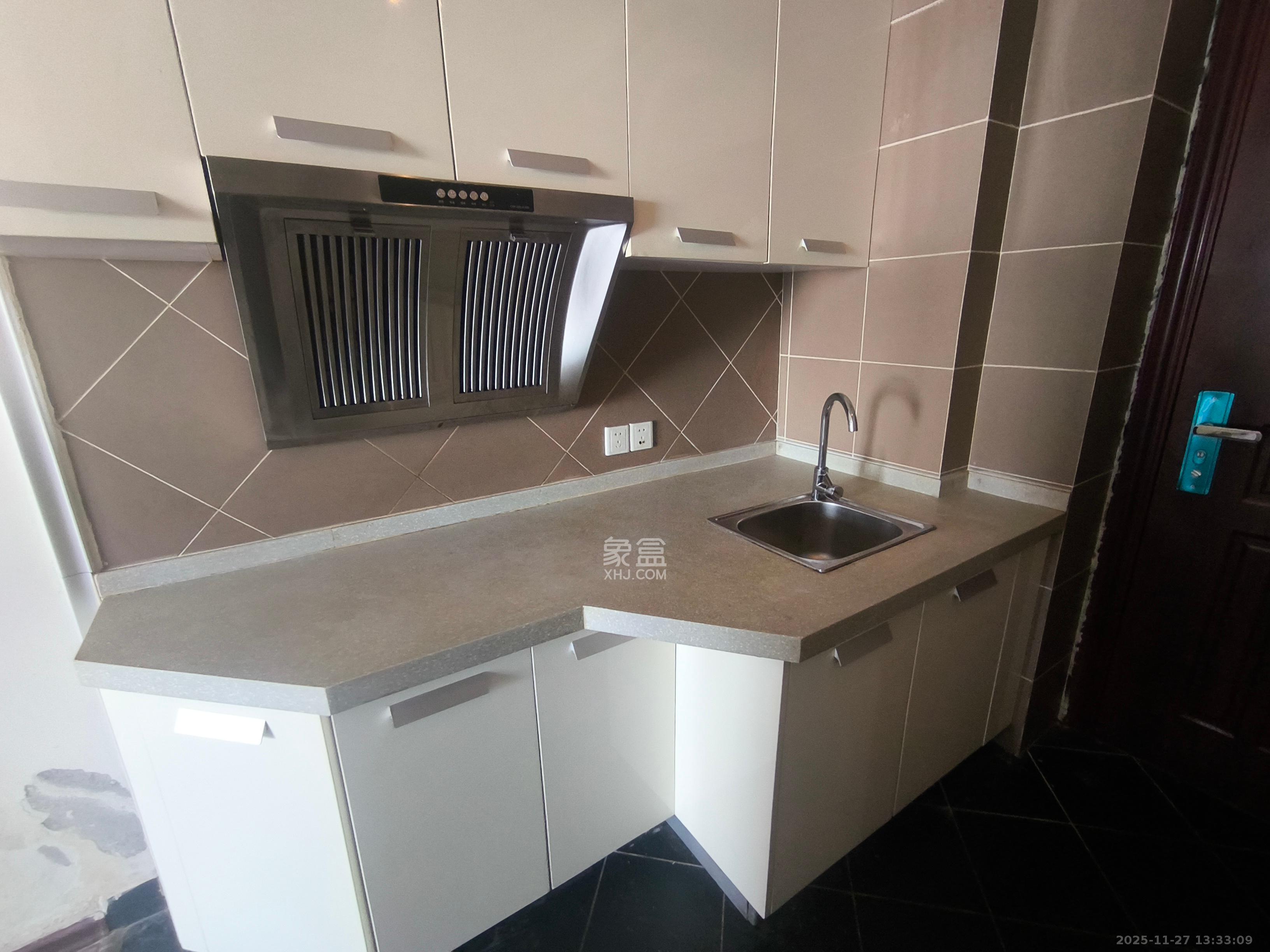 时代星城  1室1厅1卫    850.0元/月室内图