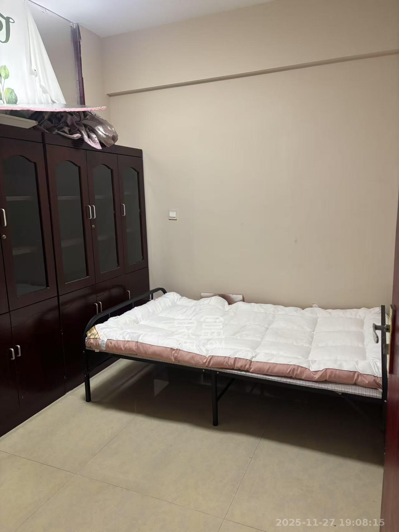 日出东方 2室1厅1卫 1800.0元/月 日出东方 2室1厅1卫 1800.0元/月室内图