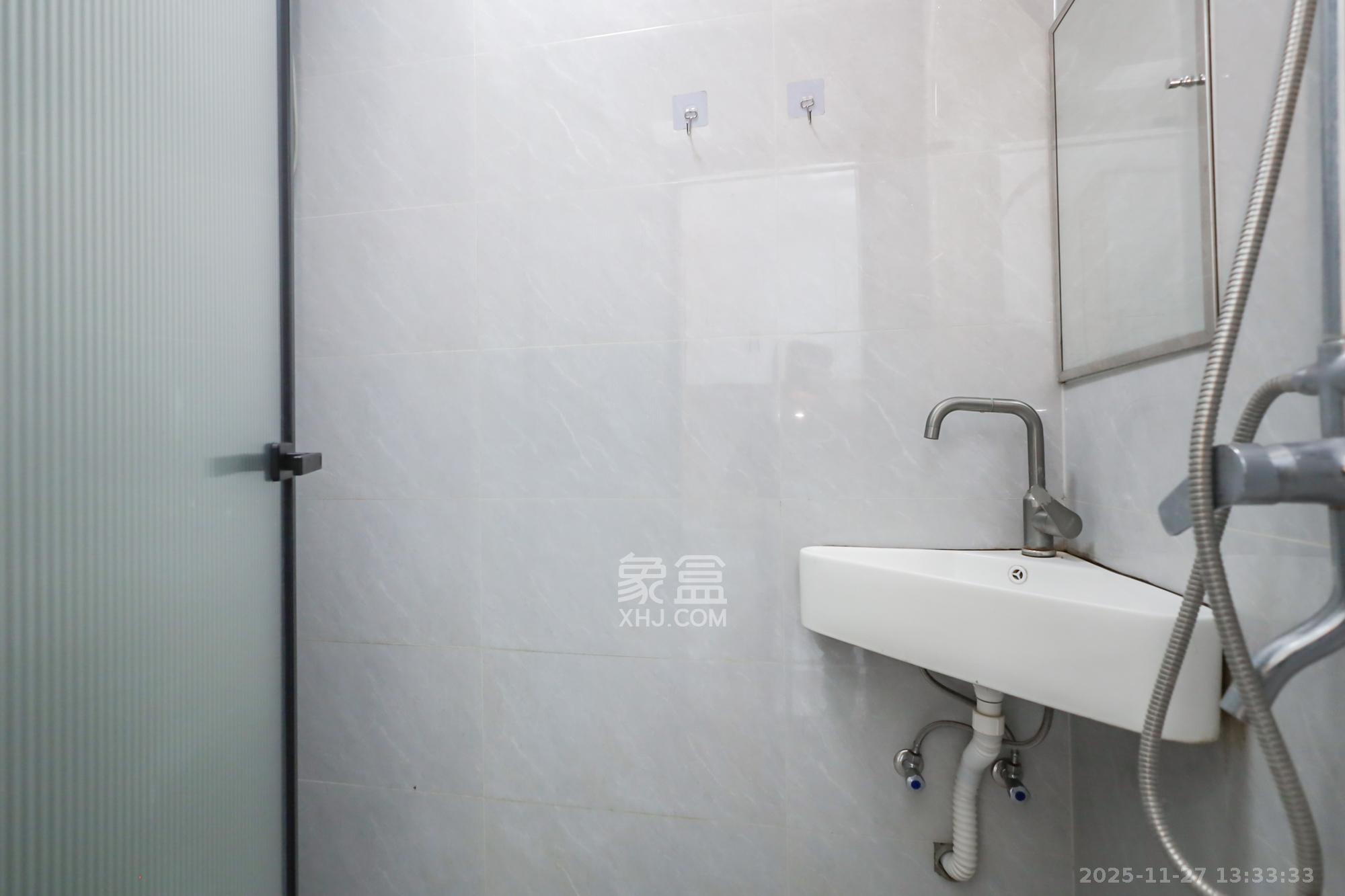 保利天禧EF区  1室1厅1卫    25.0万其他