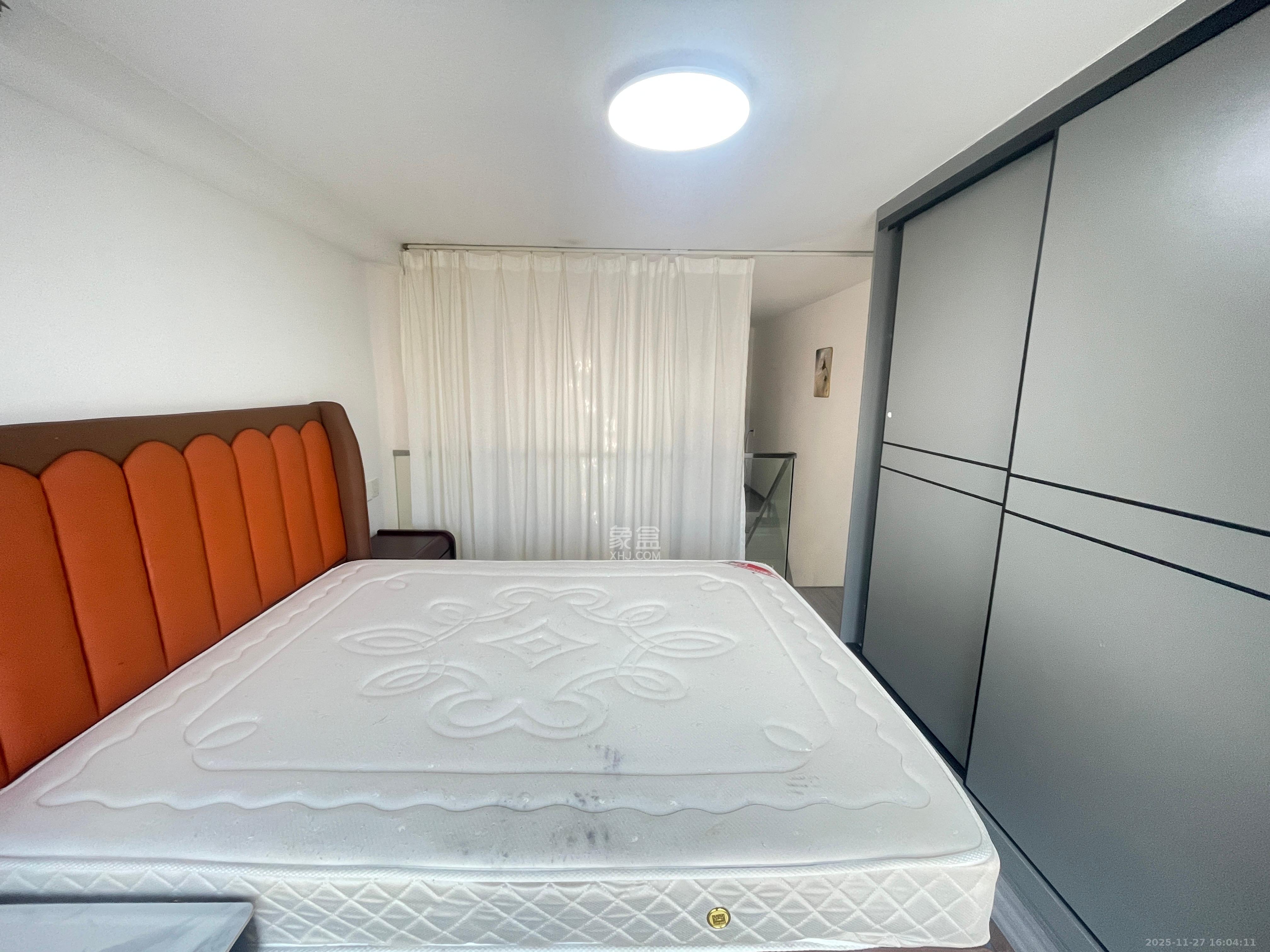 卓越伊景寓  2室2厅1卫    2000.0元/月室内图