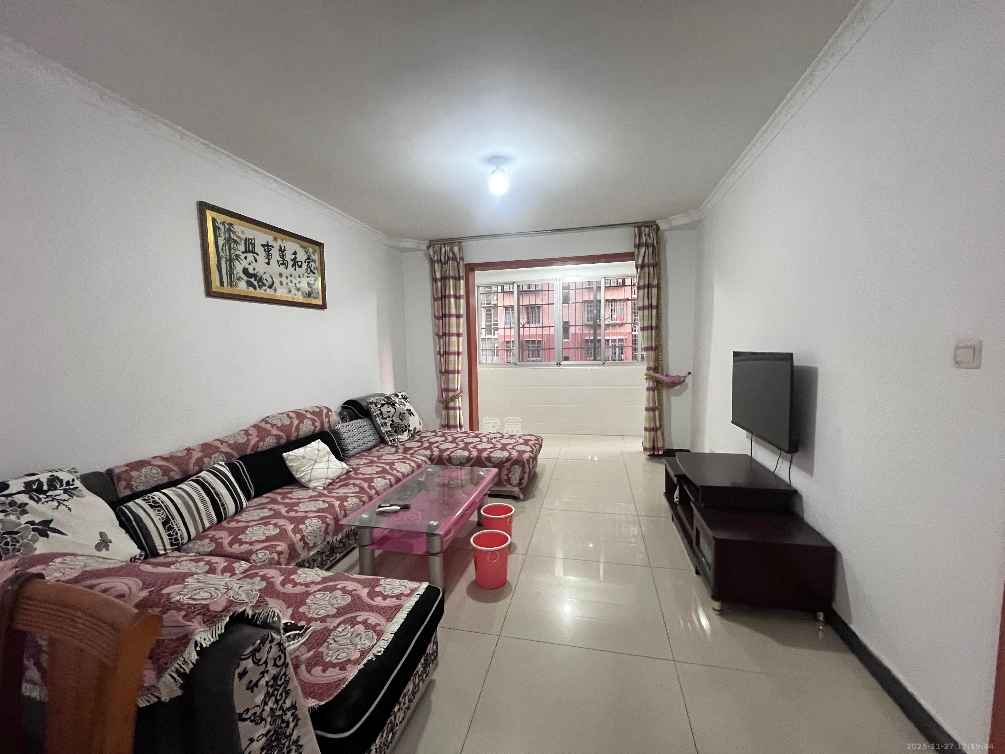 先锋新宇  1室0厅0卫    1800.0元/月