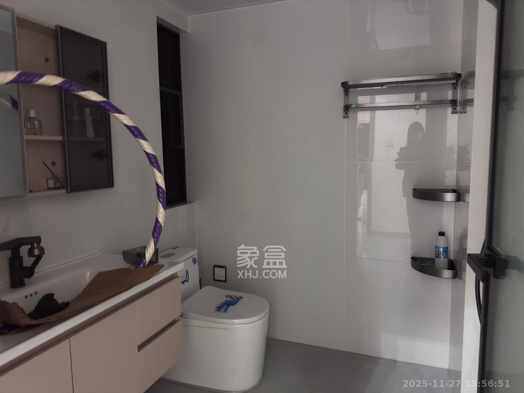 桥头家园三期  3室0厅0卫    2200.0元/月室内图