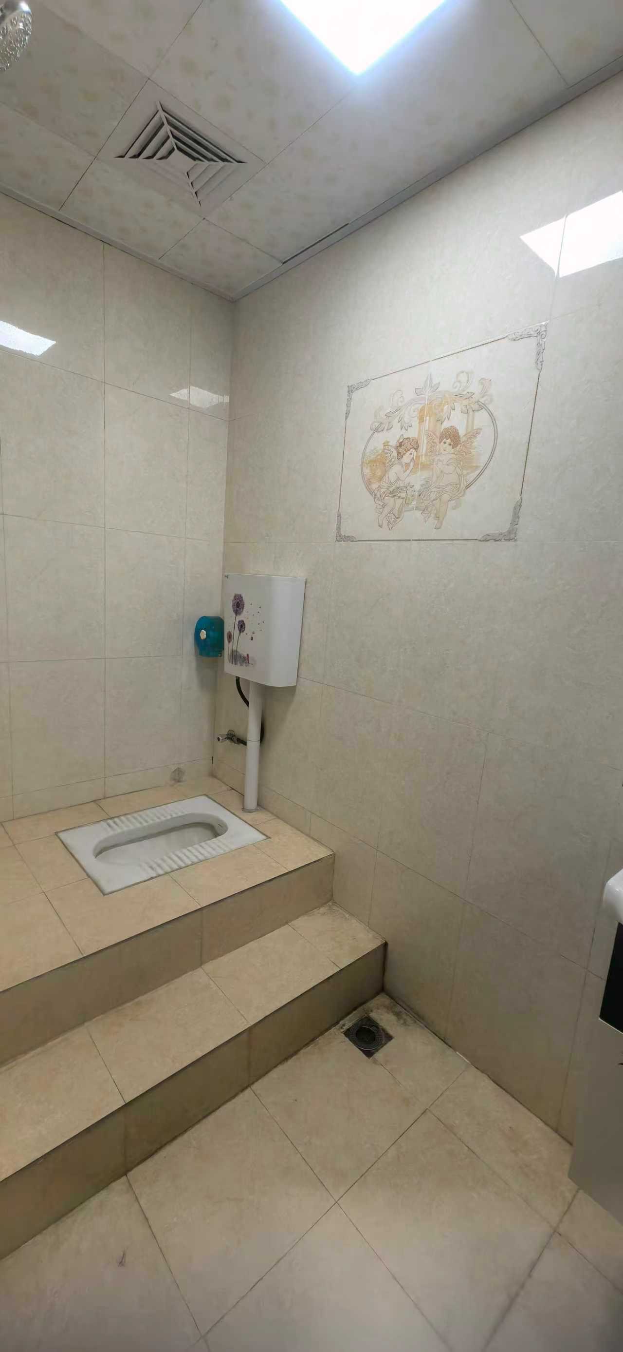 京江花园 3室2厅2卫 2600.0元/月 京江花园 3室2厅2卫 2600.0元/月室内图