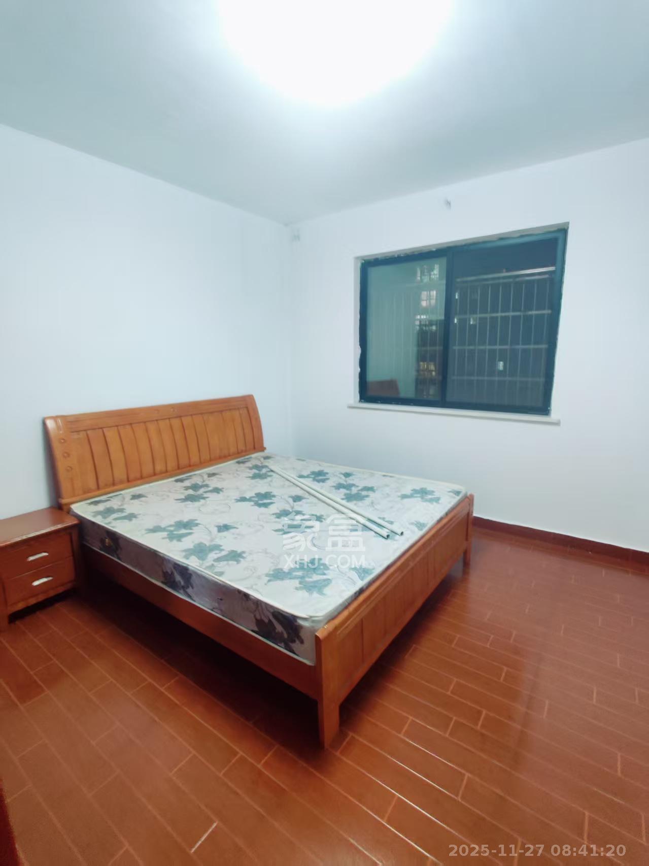 金富星城  3室2厅1卫    1500.0元/月室内图