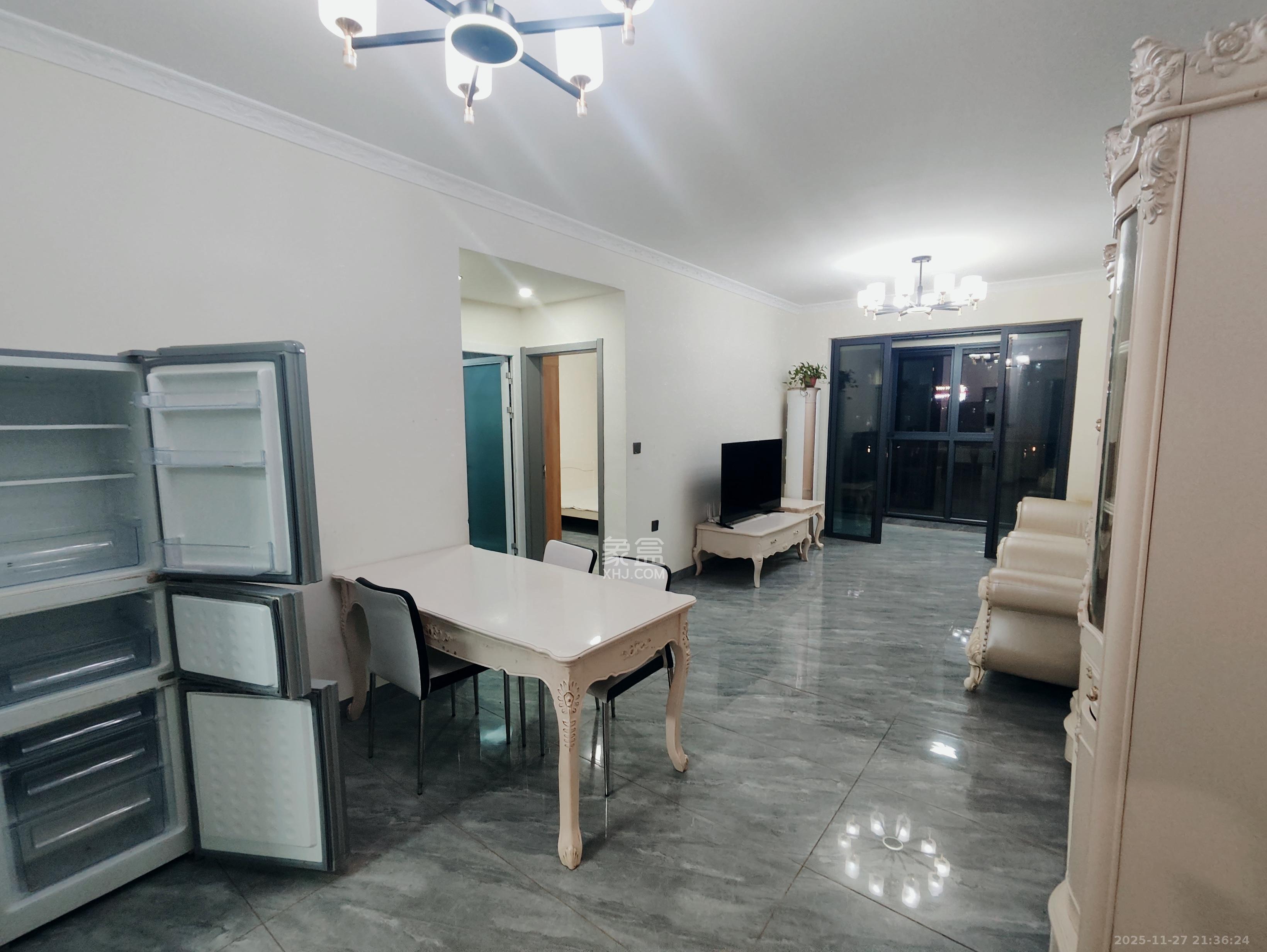 中建钰和城  2室2厅1卫    2400.0元/月