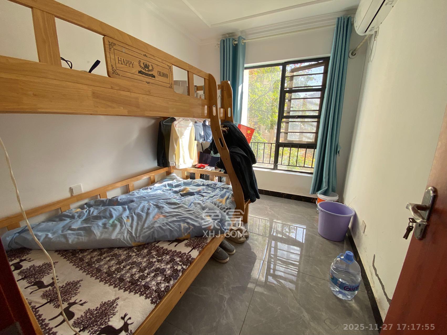 保利城(中航城国际社区、郡原美村) 4室2厅2卫 2000.0元/月 保利城(中航城国际社区、郡原美村) 4室2厅2卫 2000.0元/月室内图