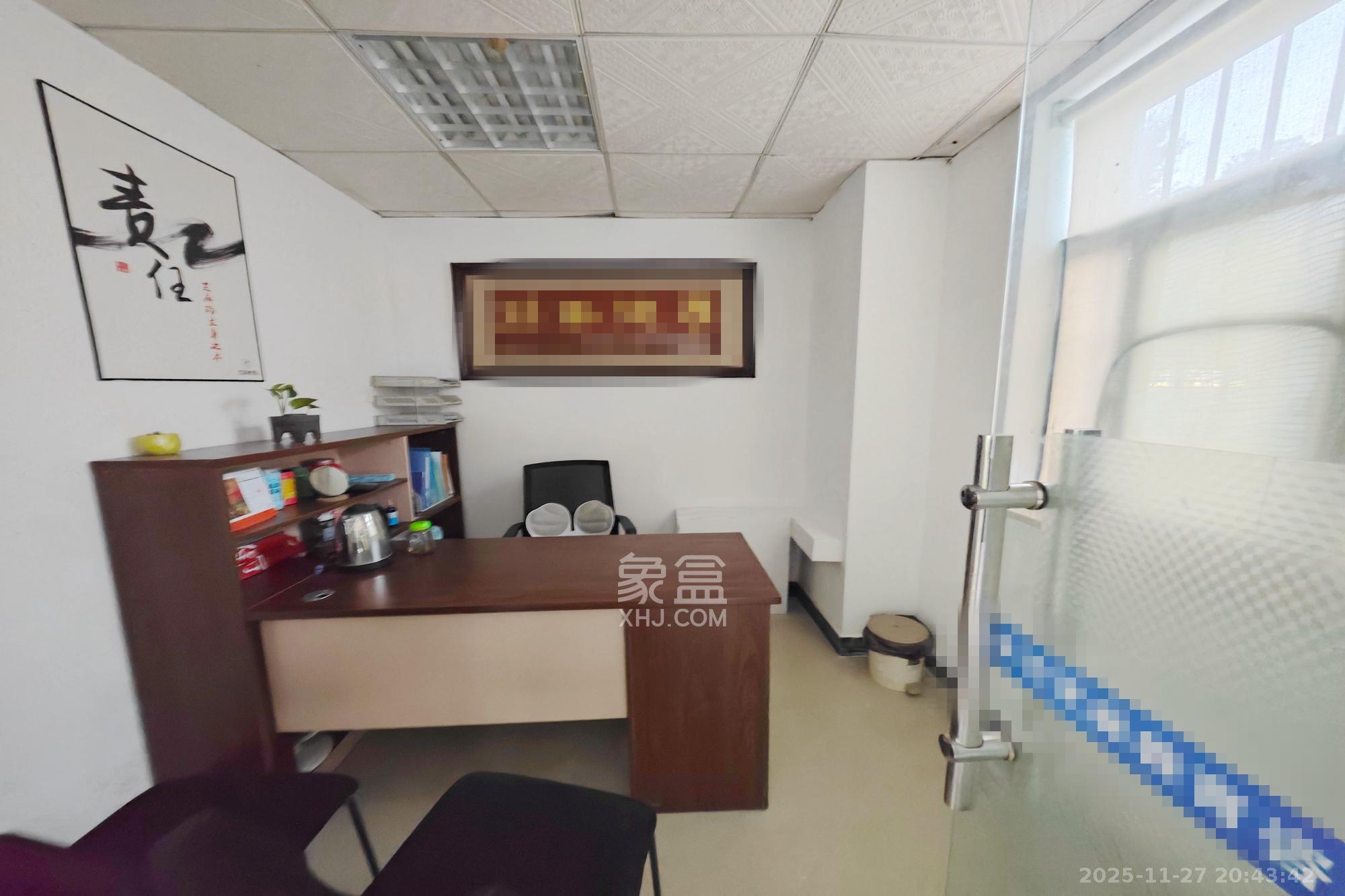 景江雅苑 4室2厅2卫 110.0万 景江雅苑 4室2厅2卫 110.0万卧室