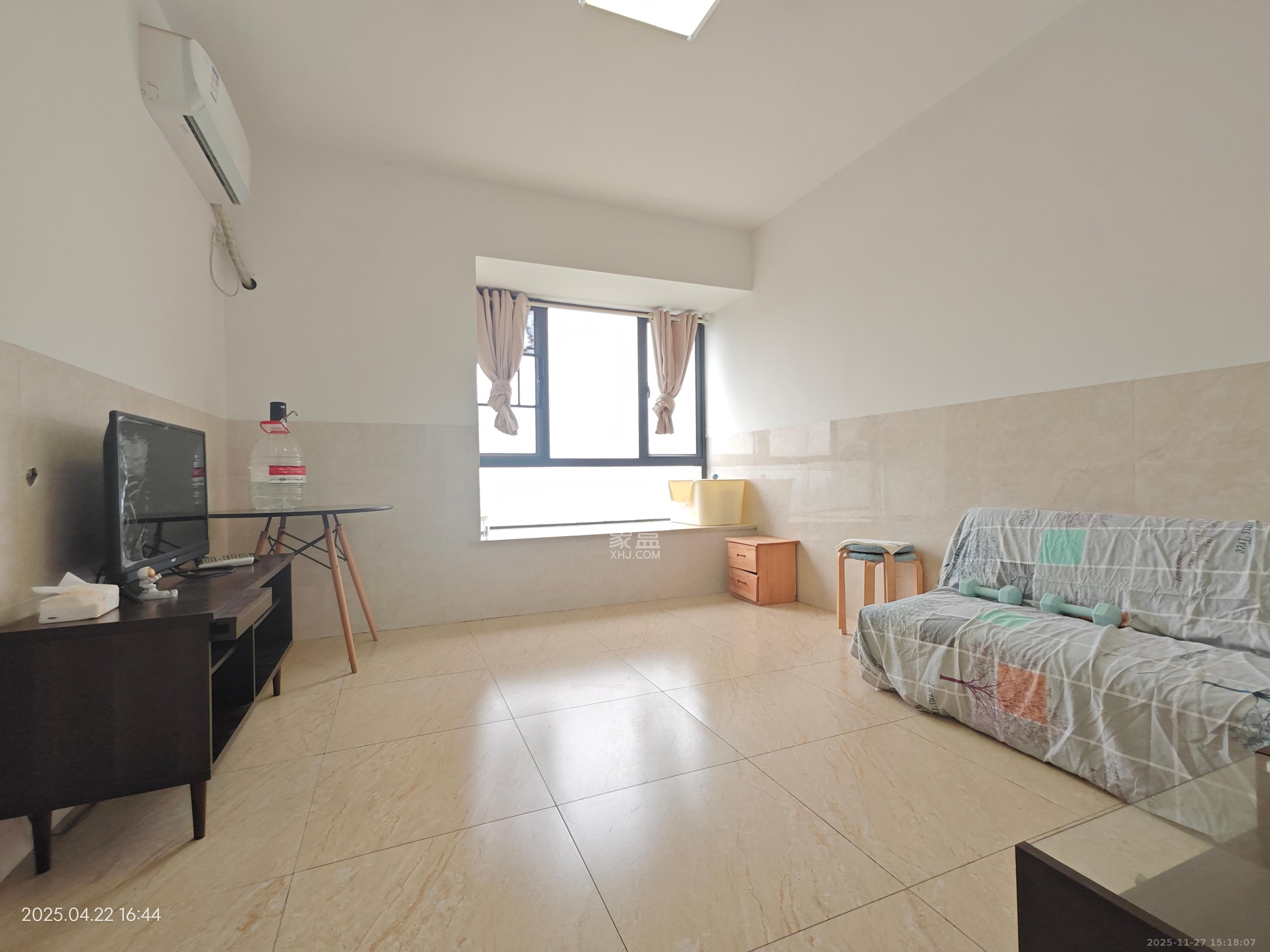 深业睿城  1室1厅1卫    1600.0元/月