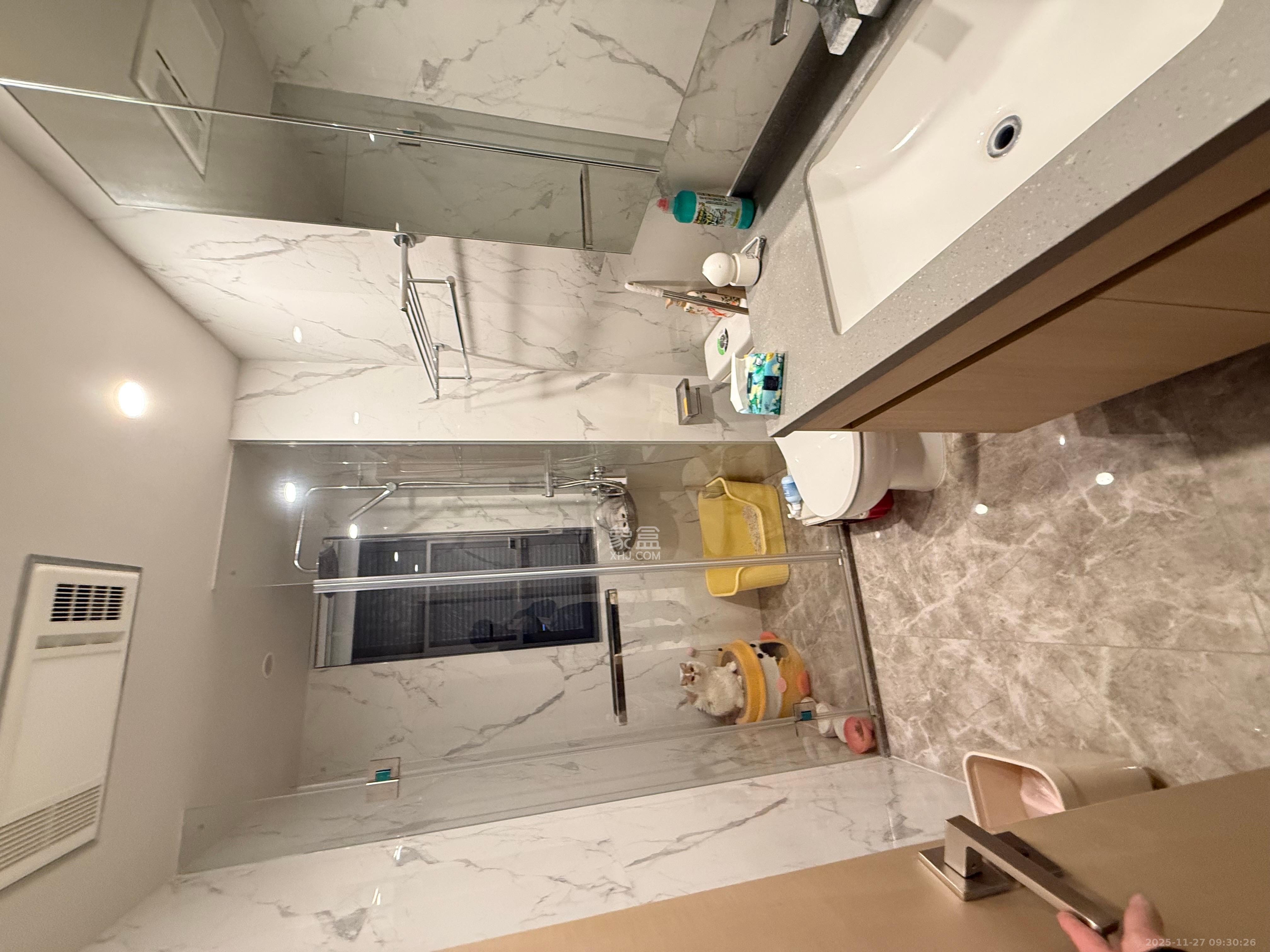 复地滨江金融中心  3室2厅2卫    5200.0元/月室内图