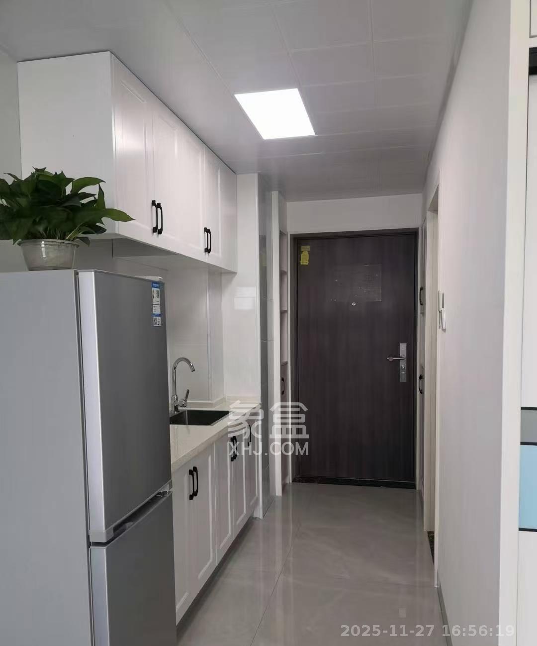 龙湖湘江星座（祺鑫星座公寓）  1室1厅1卫    1500.0元/月室内图