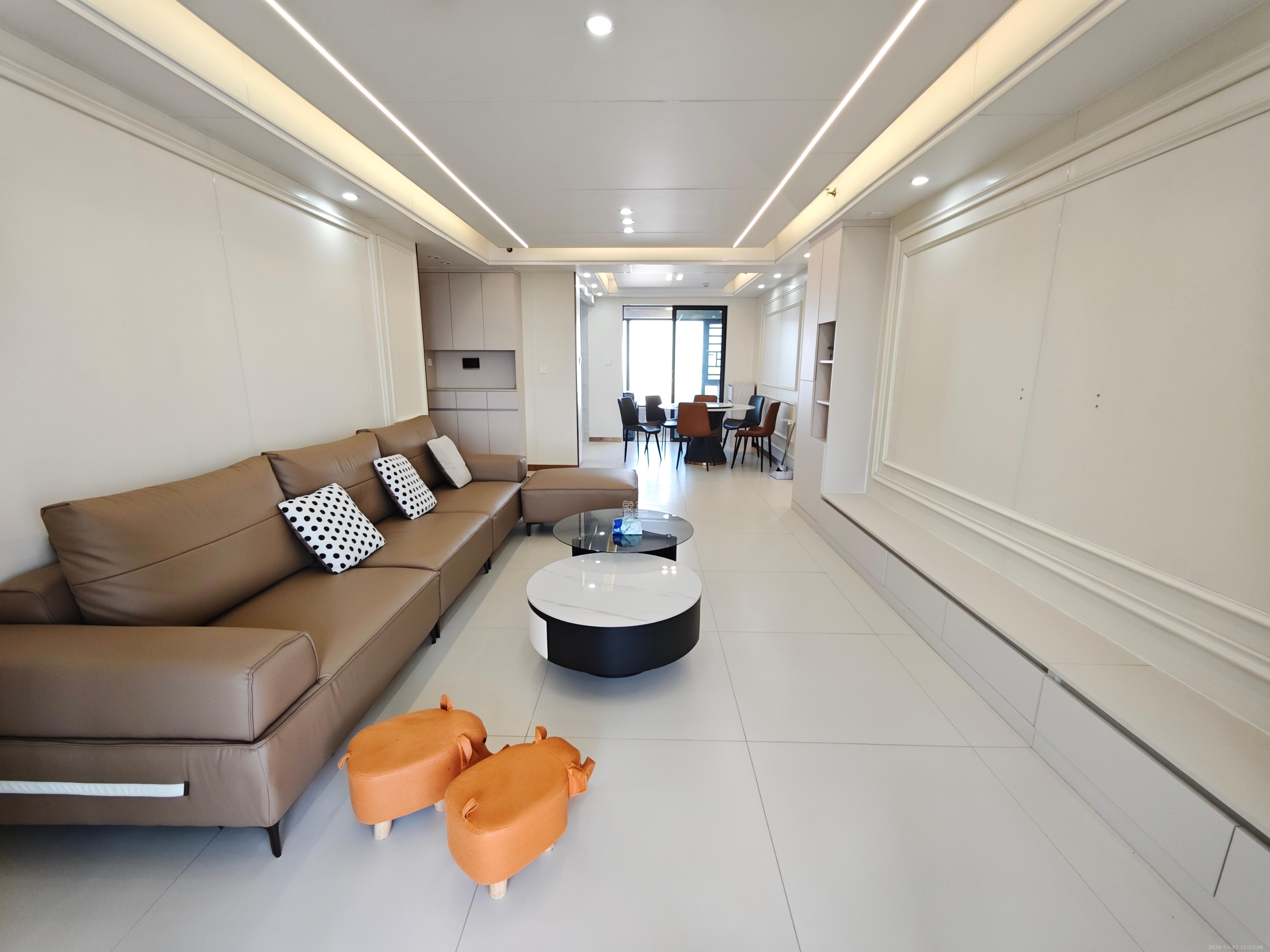 阳光城尚东湾嘉林苑  4室2厅2卫    3900.0元/月