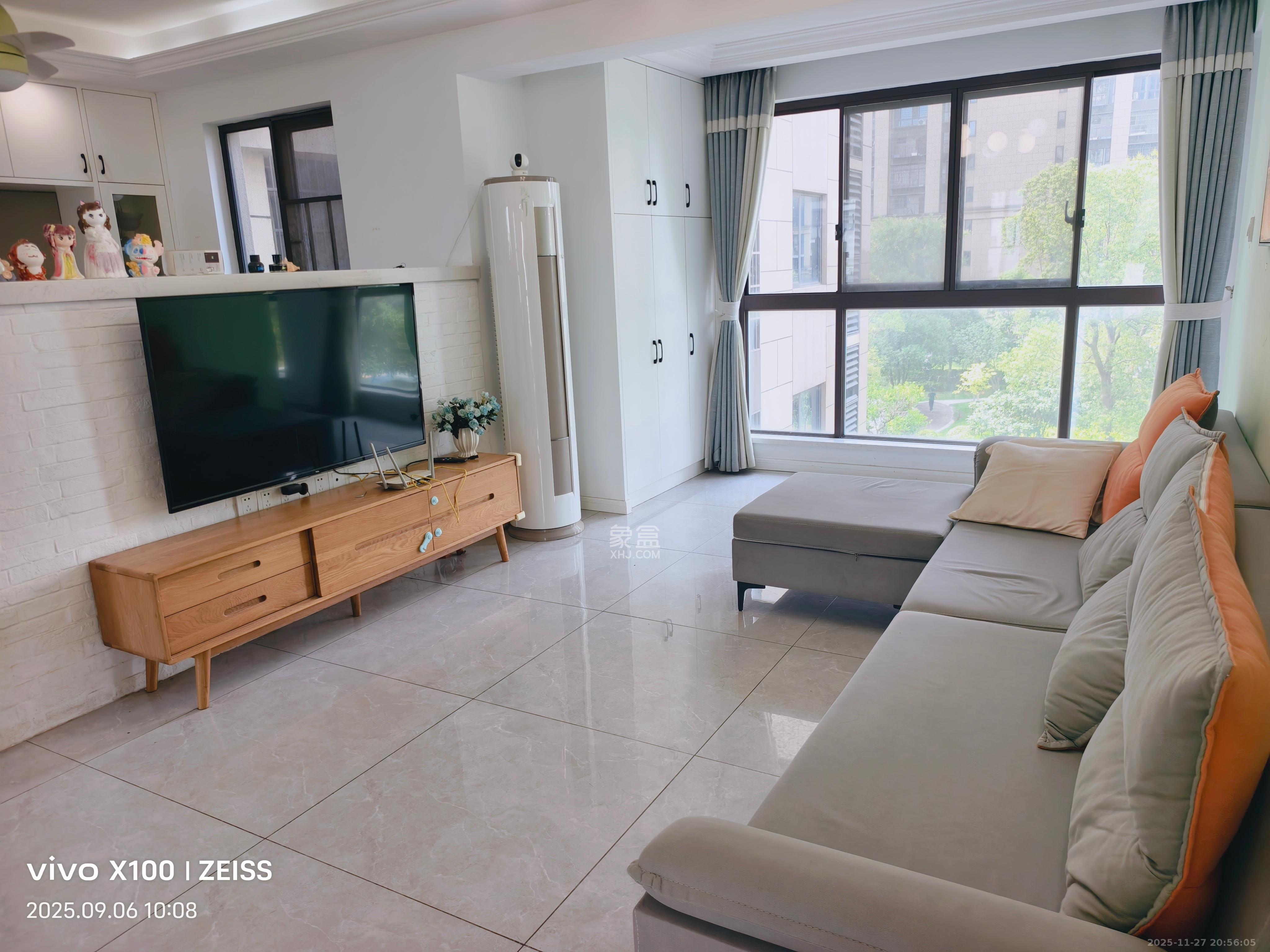 星湖湾二期高层 3室2厅2卫 2600.0元/月 星湖湾二期高层 3室2厅2卫 2600.0元/月室内图