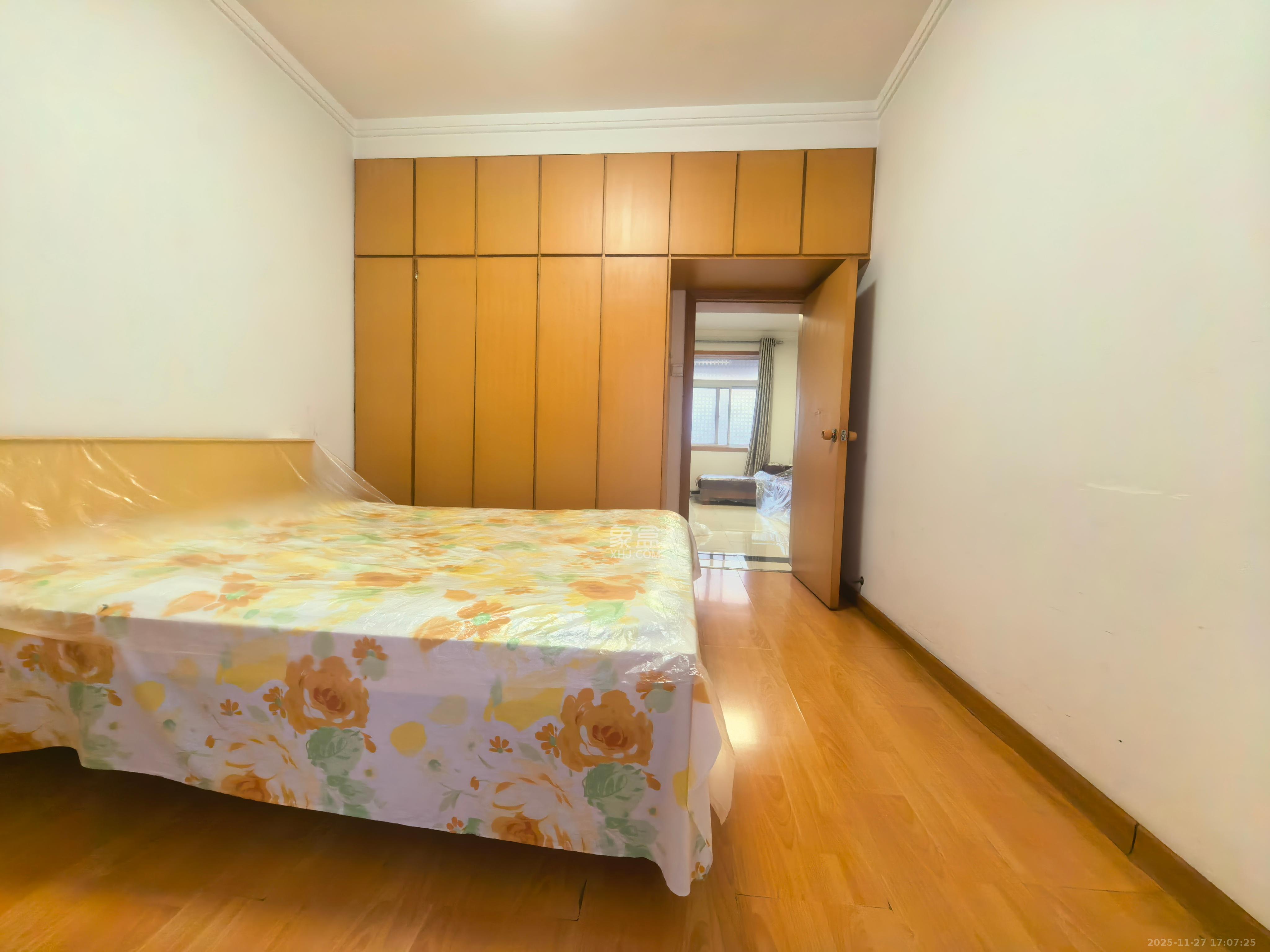 交通技校宿舍 3室2厅1卫 3000.0元/月 交通技校宿舍 3室2厅1卫 3000.0元/月室内图