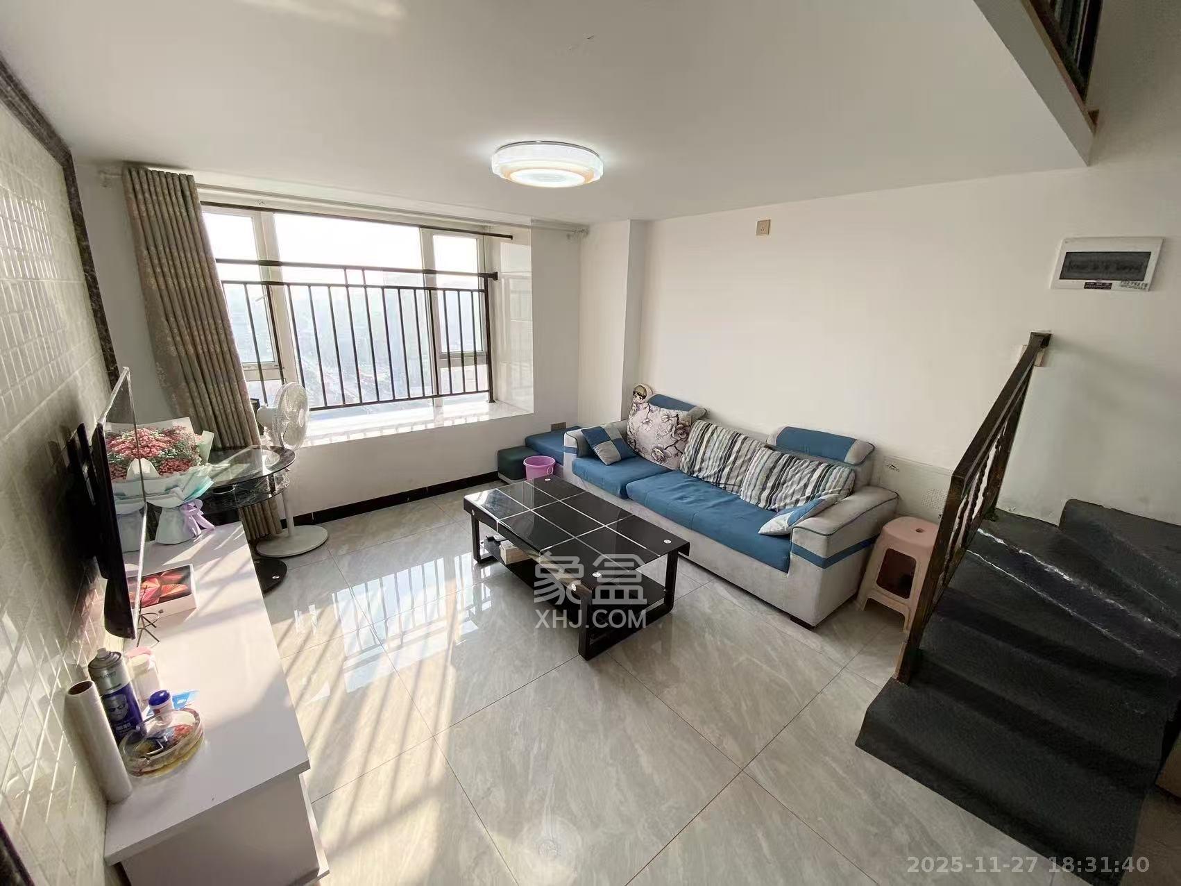 芙蓉万国城MOMA（卓越汇富苑）  2室1厅1卫    1500.0元/月室内图