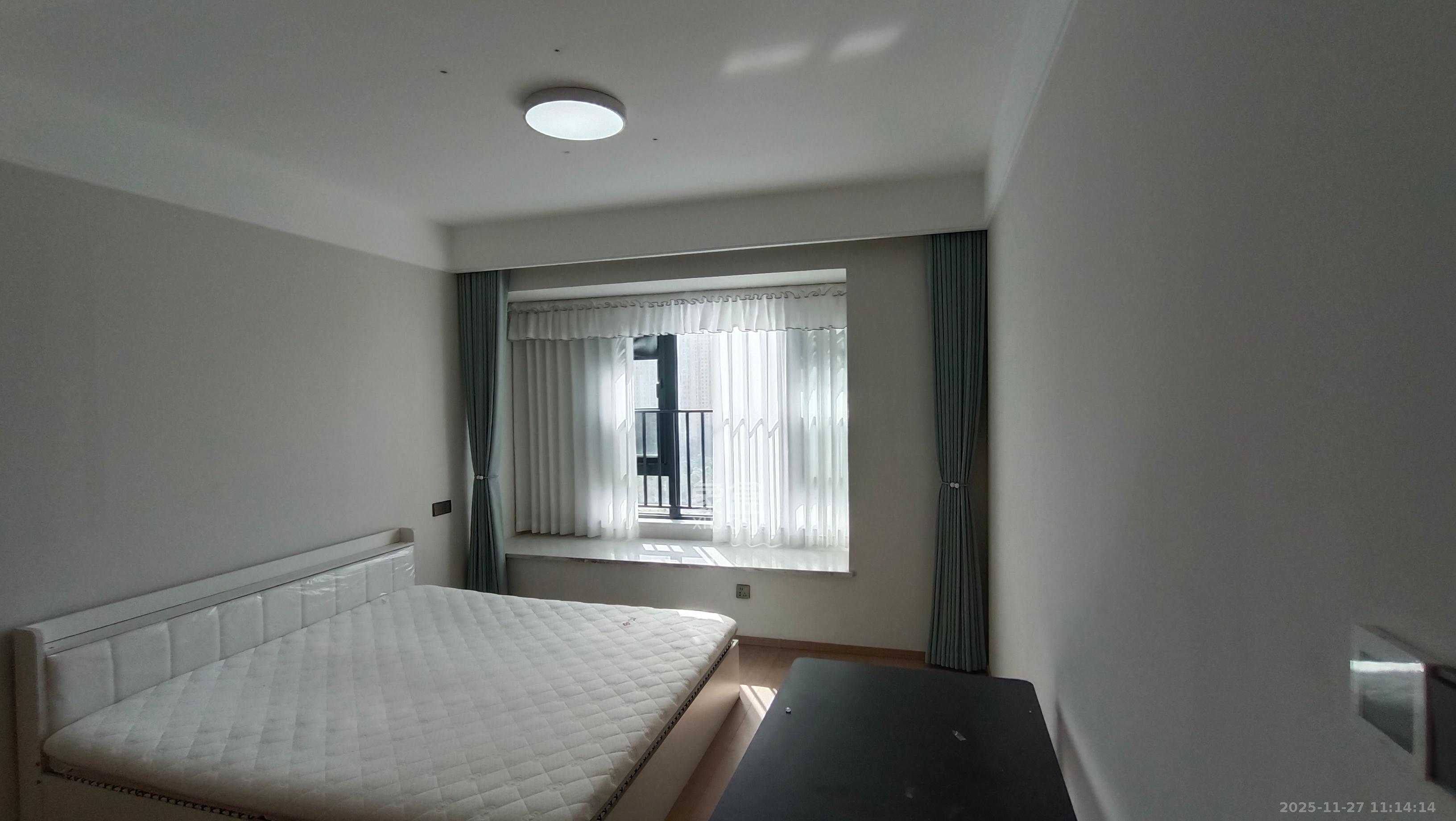 华润凯旋门二期  4室2厅2卫    5000.0元/月室内图