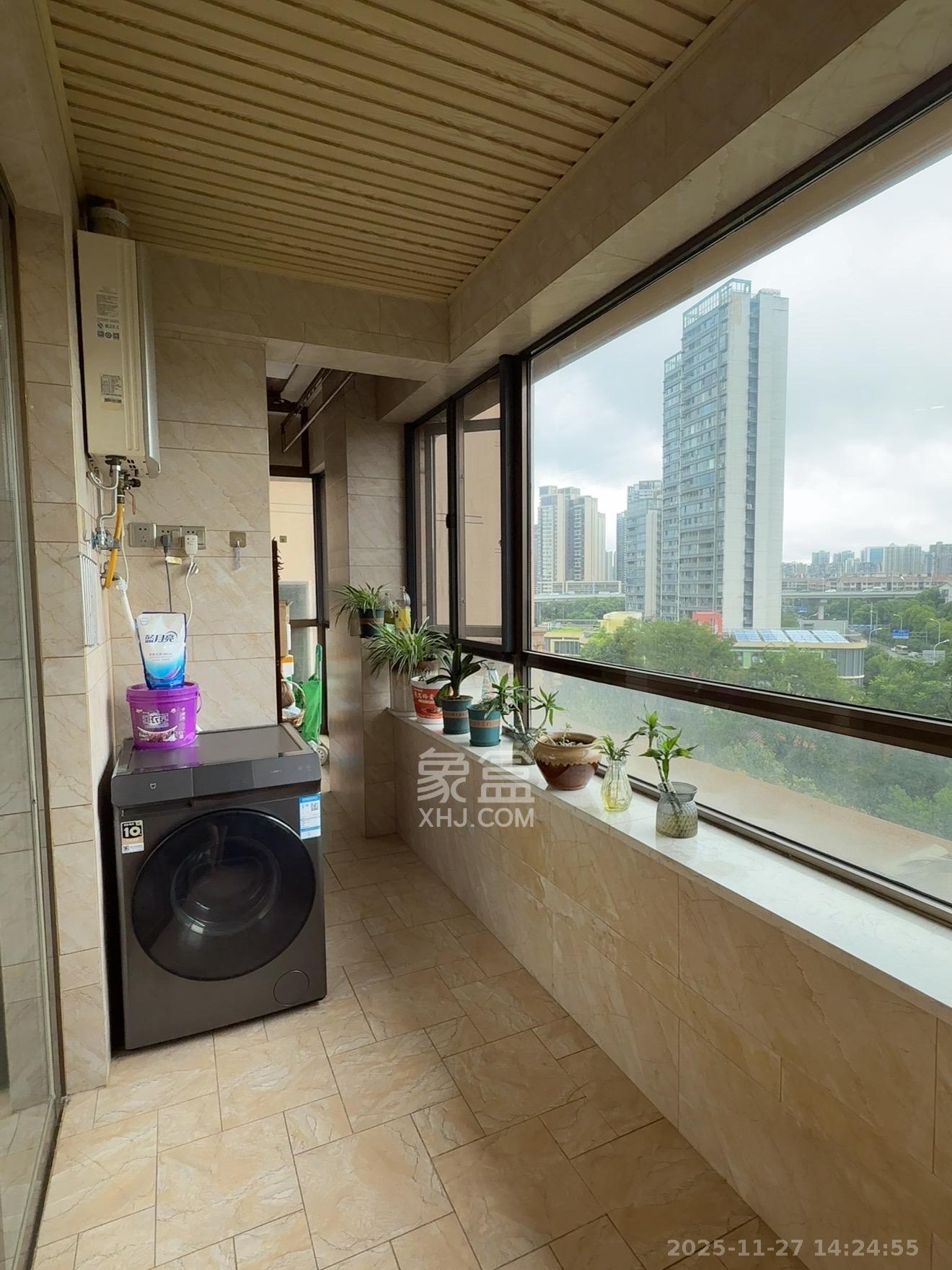 楚天逸品  4室2厅2卫    6500.0元/月室内图