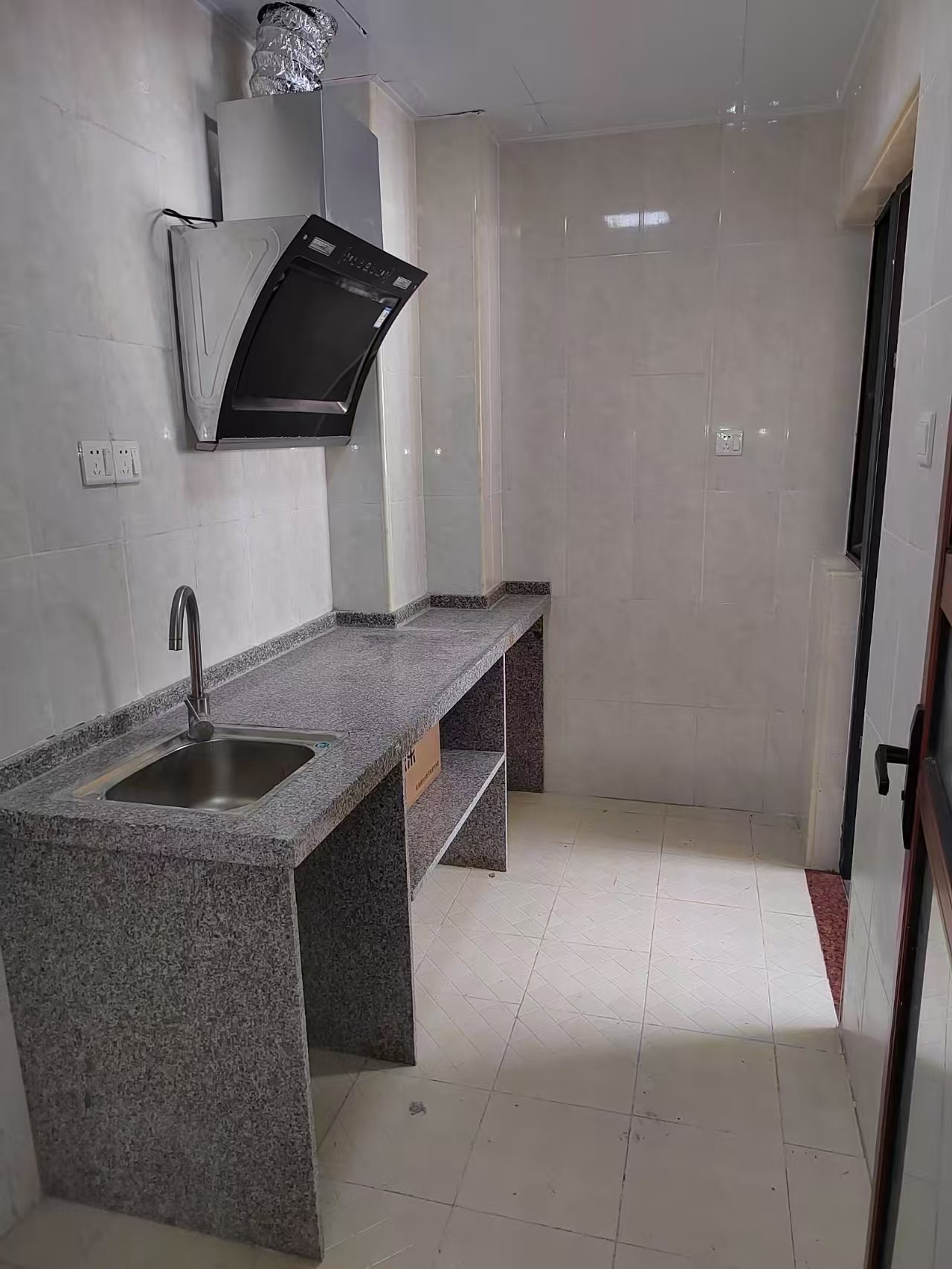 冠盛天海园 1室1厅1卫 1800.0元/月 冠盛天海园 1室1厅1卫 1800.0元/月室内图