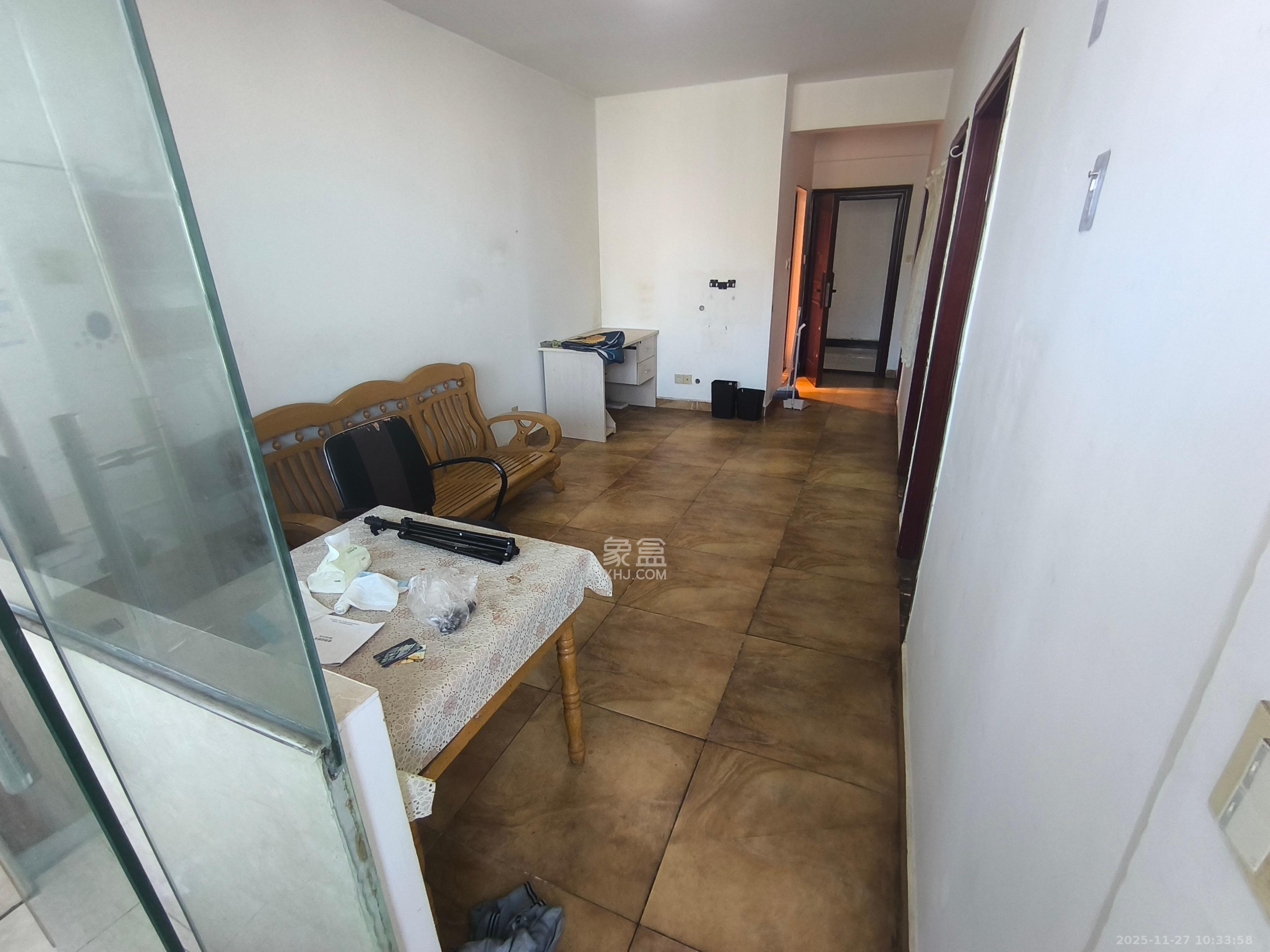 锦湘国际星城三期（锦绣苑）  2室1厅1卫    1800.0元/月